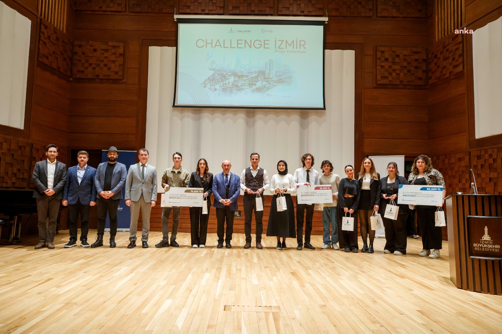 İZMİR "CHALLENGE İZMİR" PROJELERİYLE GENÇLEŞECEK