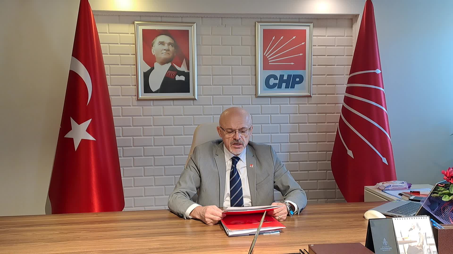 CHP SAMSUN İL BAŞKANI ÖZDAĞ: “AKP İKTİDARI 10 MİLYONLARCA DOLARI SUDAN TOPRAKLARINA GÖMDÜ. AÇIKÇA ART NİYET VE KÖTÜ YÖNETİM DEĞİLSE NEDİR?”