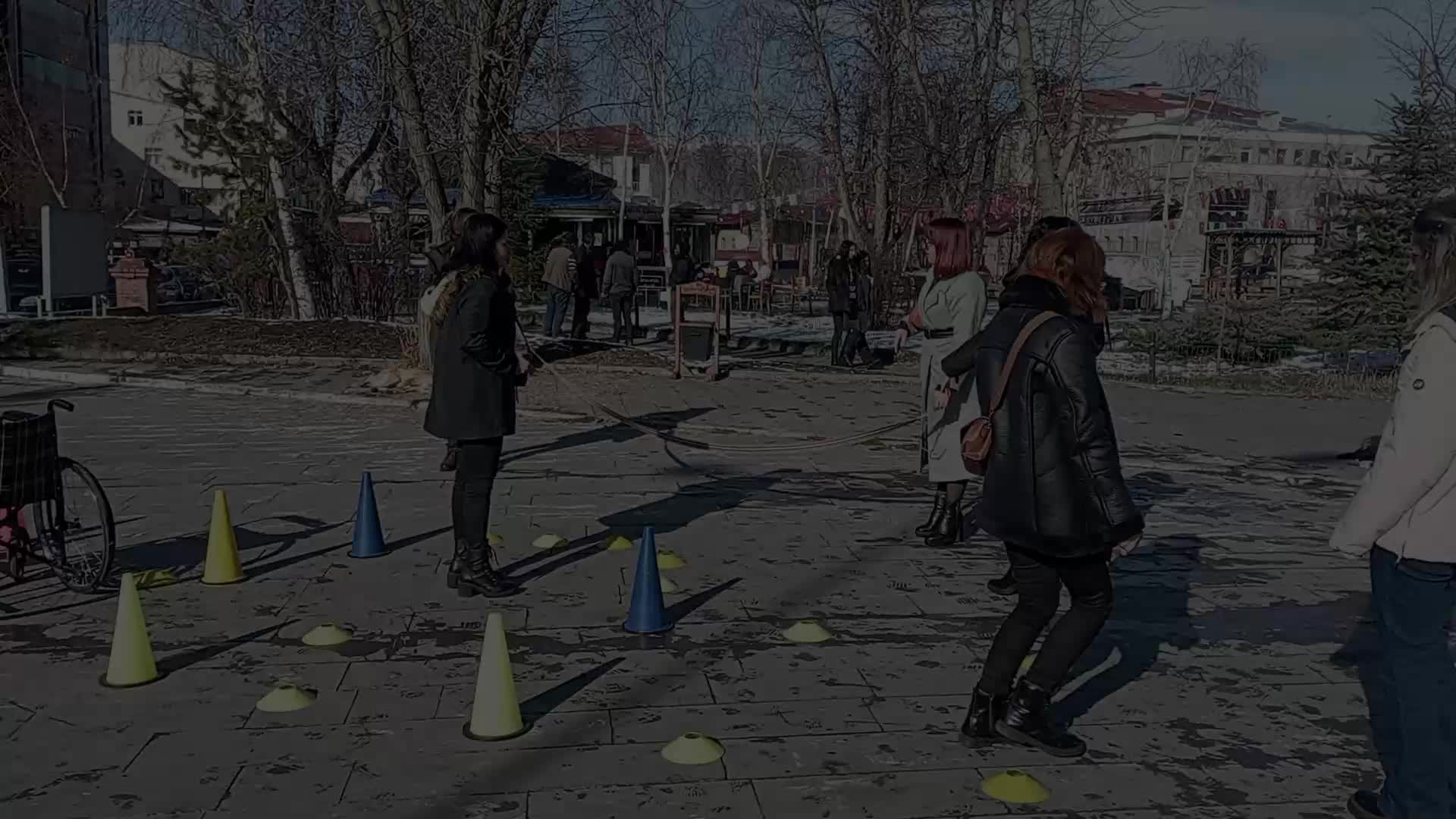 ARDAHAN'DA '3 ARALIK ENGELLİLER GÜNÜ'NE ÖZEL FARKINDALIK ETKİNLİĞİ DÜZENLENDİ