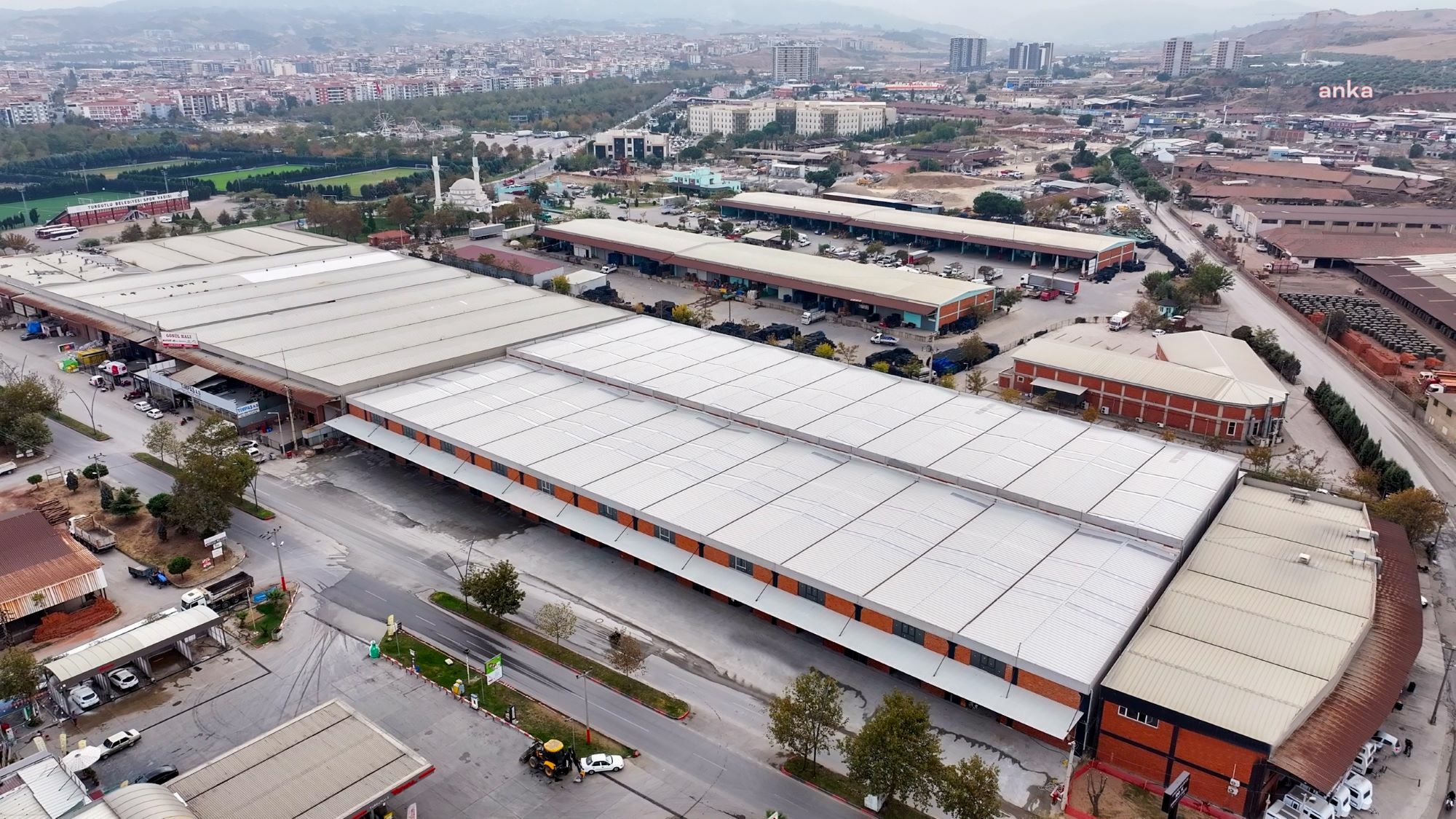 TURGUTLU BELEDİYESİNİN VİZYONER PROJESİNDE SON İŞ YERİ SATIŞA ÇIKIYOR