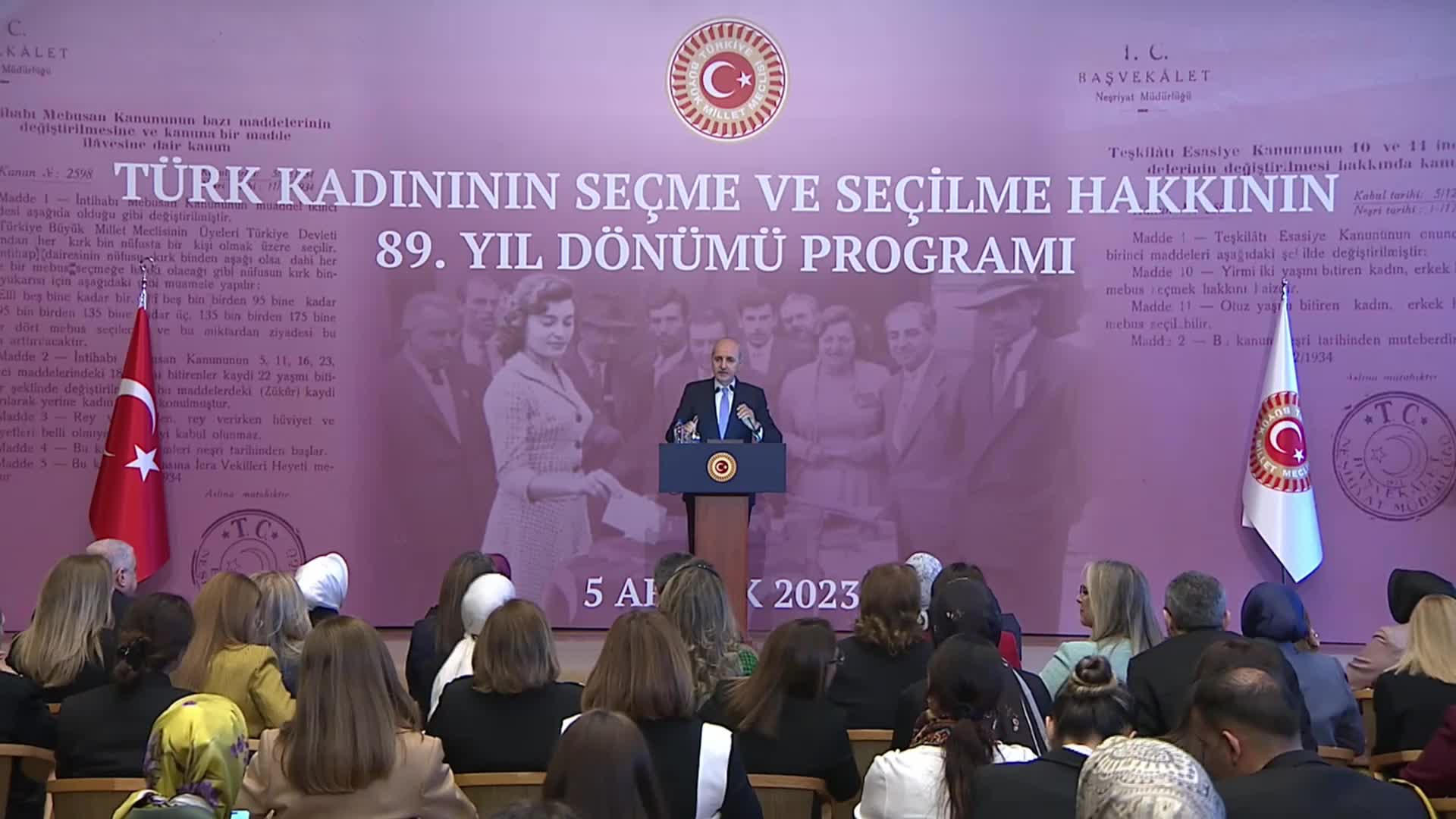 NUMAN KURTULMUŞ: "KADIN HAKLARIYLA, AİLENİN GELİŞMESİNİ BİRBİRİNİN RAKİBİ OLAN İKİ ALAN OLARAK GÖRMEK FEVKALEDE YANLIŞTIR"