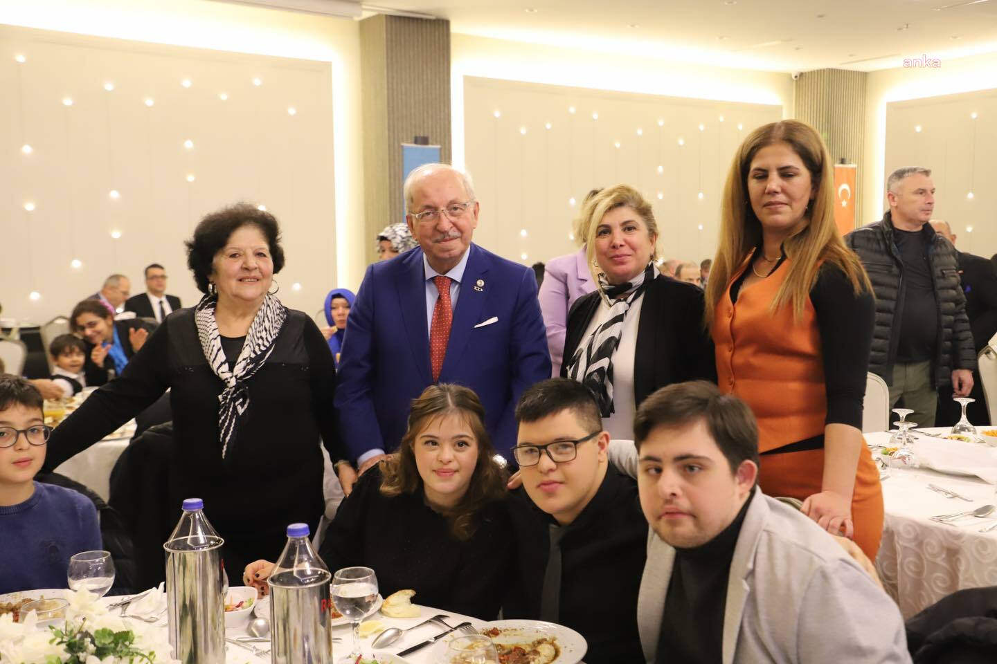 TEKİRDAĞ BELEDİYE BAŞKANI ALBAYRAK ENGELLİ VATANDAŞLARLA BİR ARAYA GELDİ