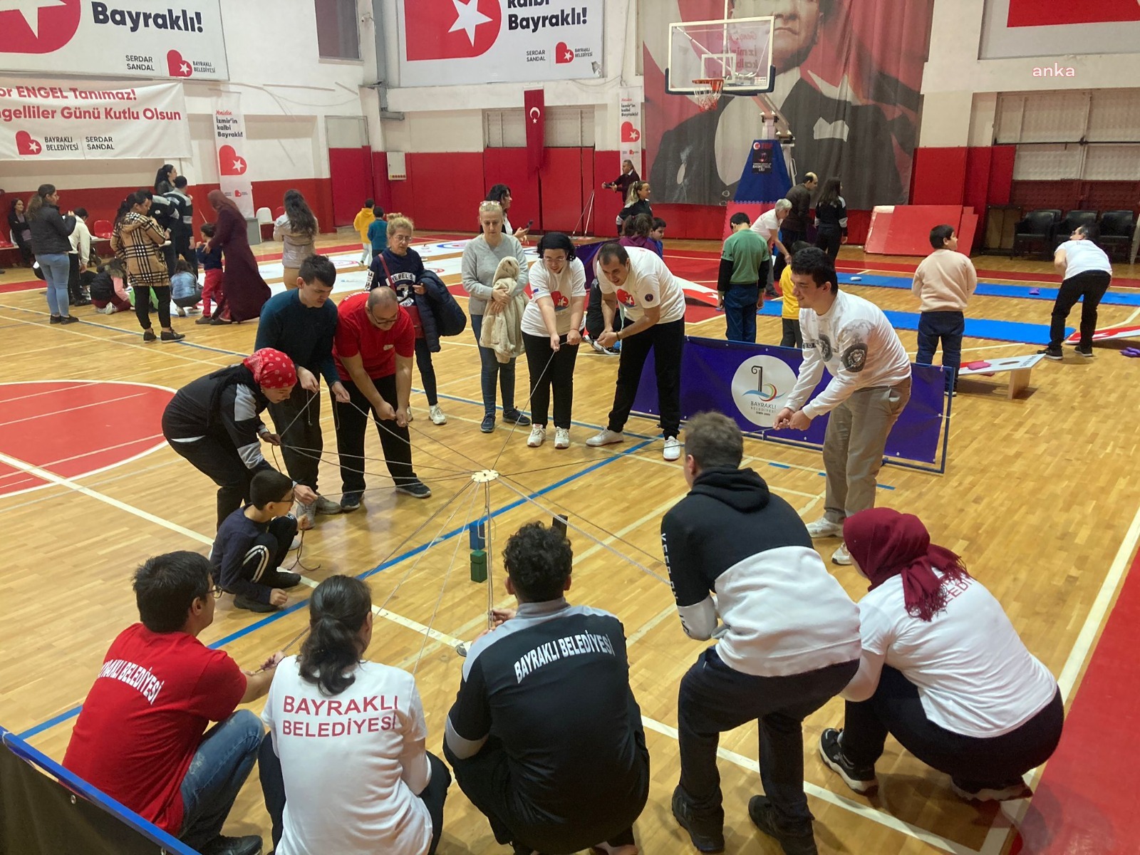 BAYRAKLI'DA ENGELLİLER GÜNÜ KUTLAMASI... BAŞKAN SANDAL: ASLA YALNIZ DEĞİLSİNİZ