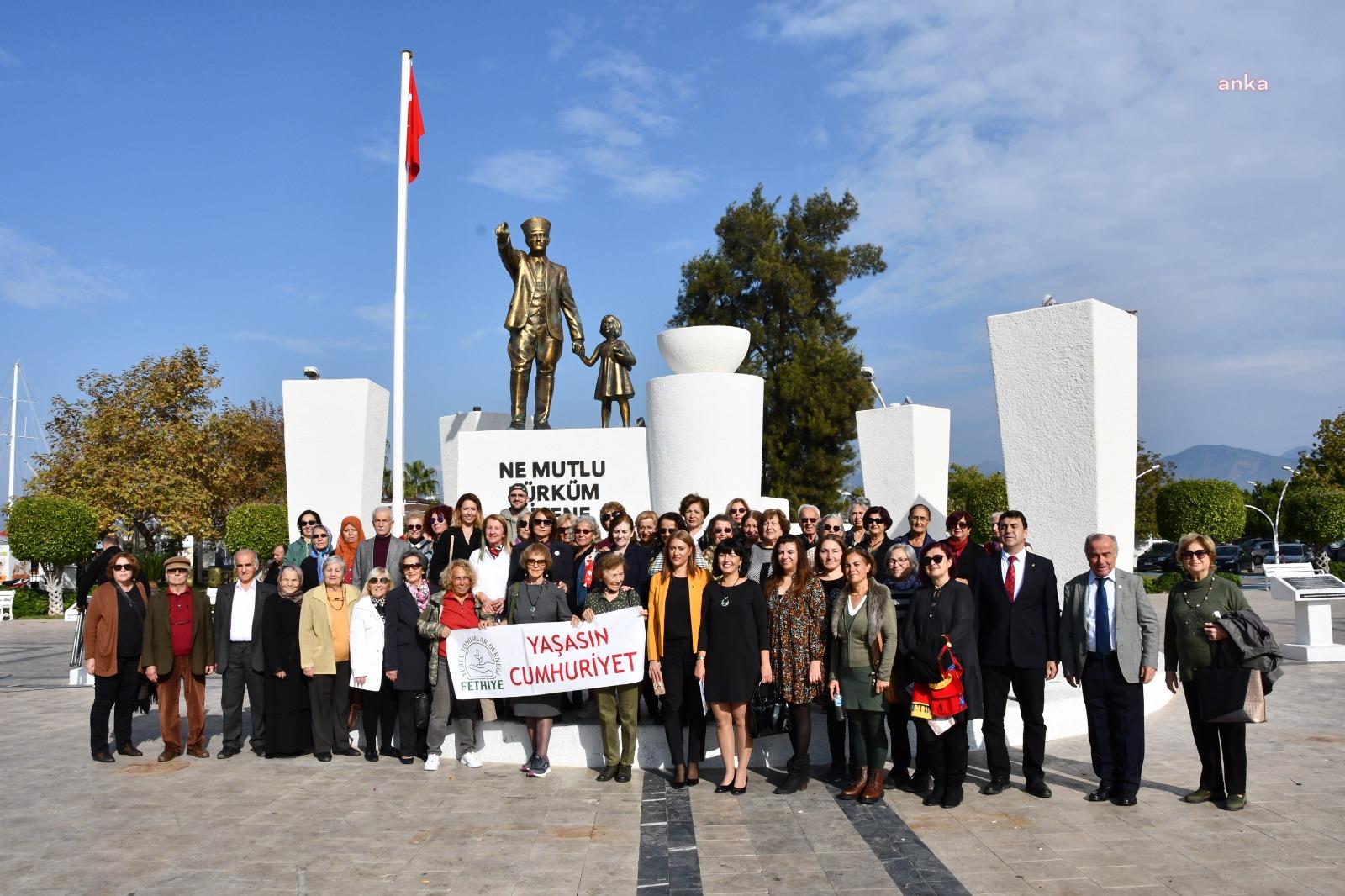 5 ARALIK DÜNYA KADIN HAKLARI GÜNÜ DOLAYISIYLA FETHİYE BEŞKAZA MEYDANI'NDA TÖREN YAPILDI