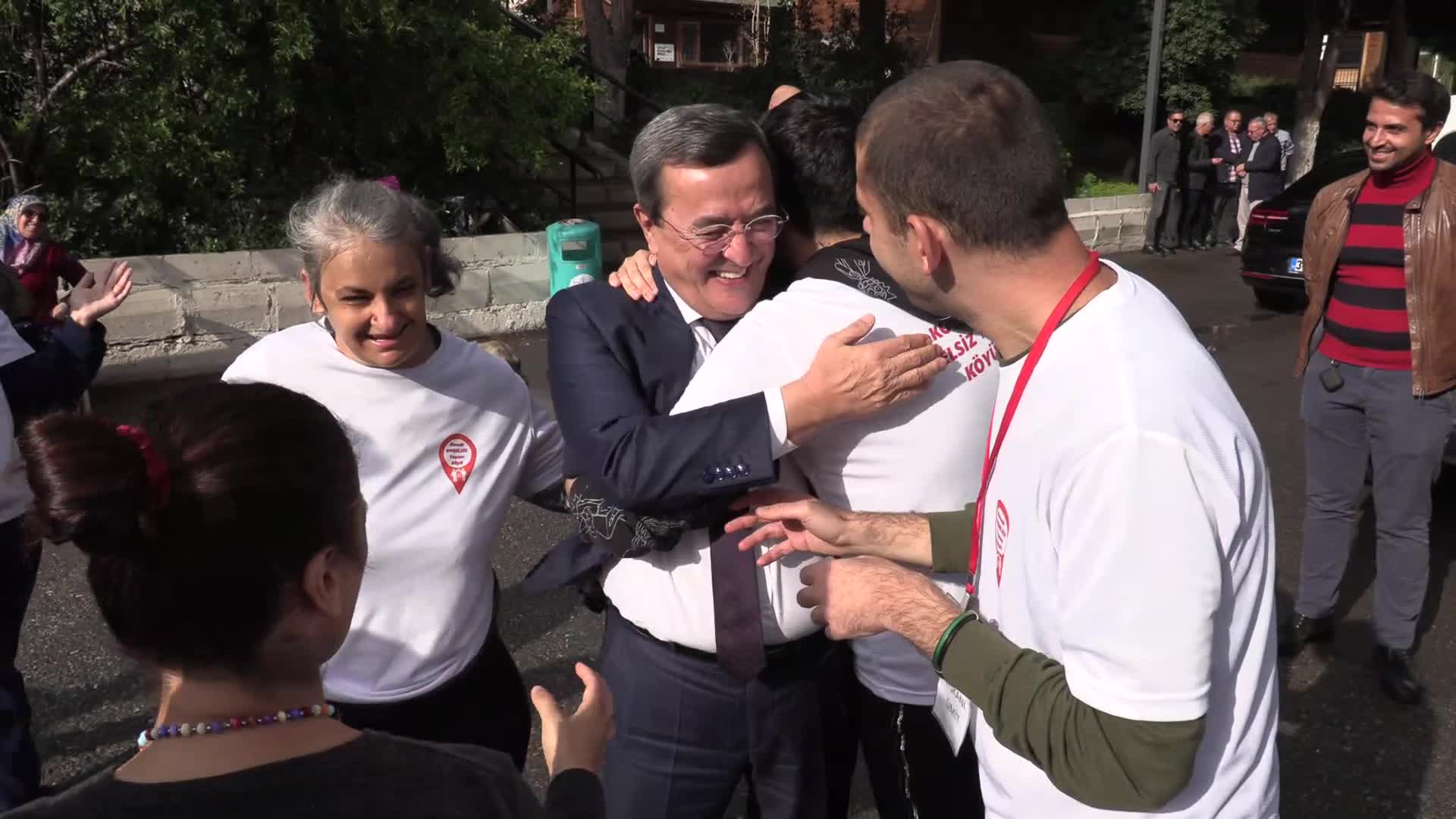 KONAK BELEDİYE BAŞKANI ABDÜL BATUR: KONAK ENGELSİZ YAŞAM KÖYÜ ÖRNEK BİR MODEL