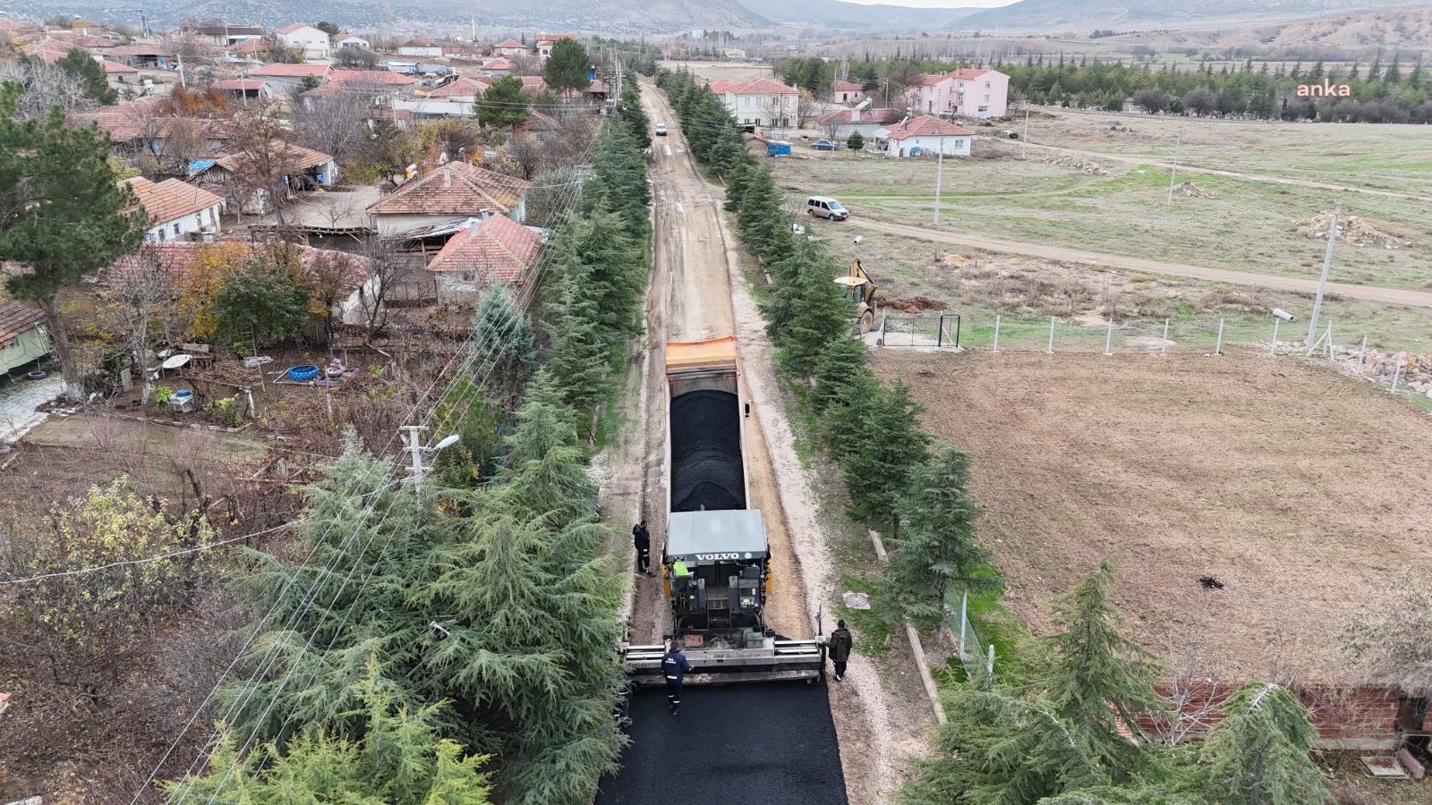 ESKİŞEHİR BÜYÜKŞEHİR’DEN YUNUS EMRE’DE YOL ÇALIŞMASI