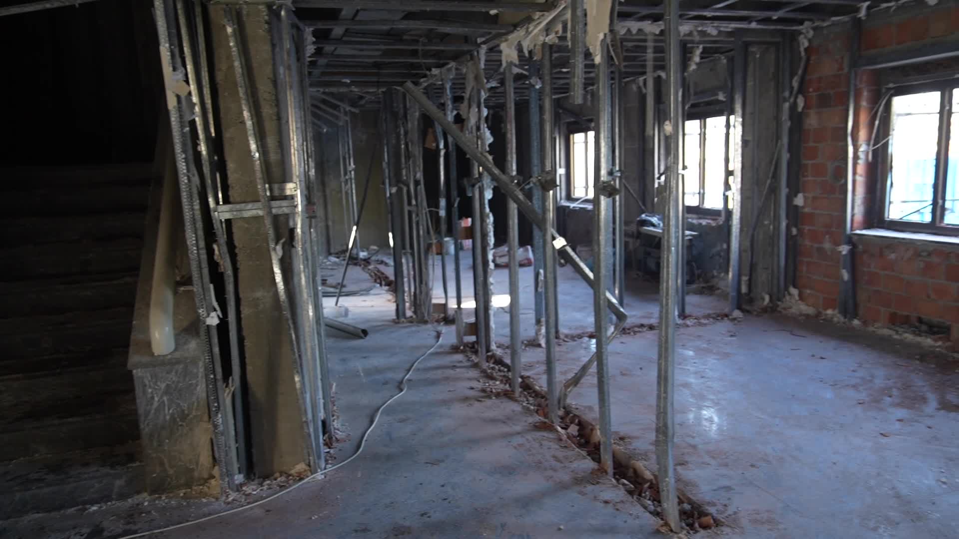 TARSUS BELEDİYE BAŞKANI BOZDOĞAN: "75. YIL KÜLTÜR MERKEZİ'NİN ÇALIŞMALARI TÜM HIZIYLA SÜRÜYOR"