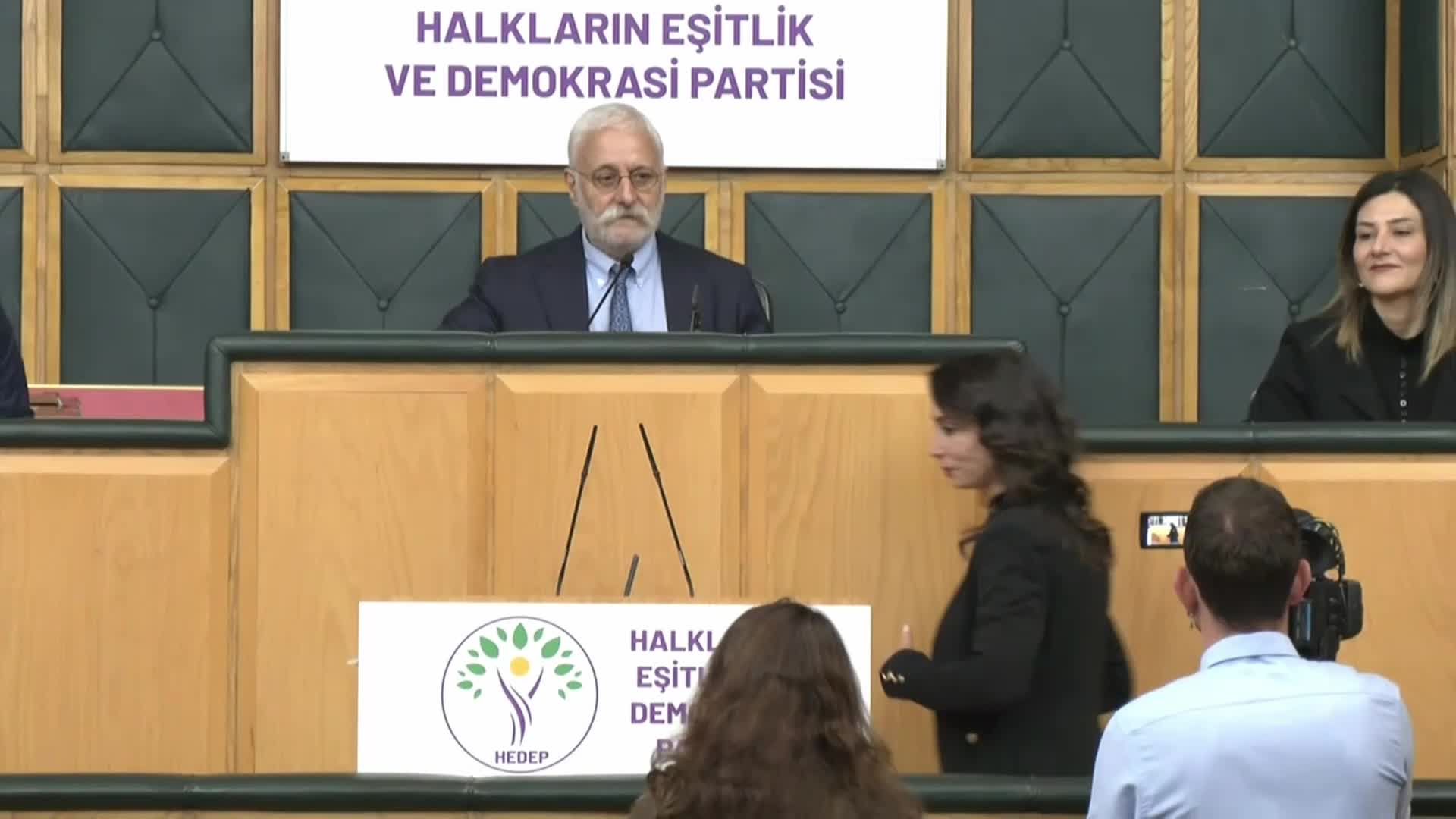 TÜLAY HATİMOĞULLARI: "BİZ HER YERDE KAZANMAK ÜZERE YOLA ÇIKIYORUZ. AKP, MHP KAYYIMLARINI KENDİ ÇUKURLARINA GÖNDERECEĞİZ"