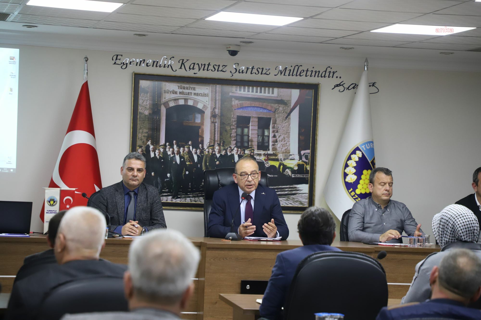 BAŞKAN ÇETİN AKIN: “SELVİLİTEPE’DEKİ ALT VE ÜSTYAPI ÇALIŞMALARINDAN TURGUTLU BELEDİYESİNİN SORUMLU TUTULMASI DOĞRU DEĞİL”
