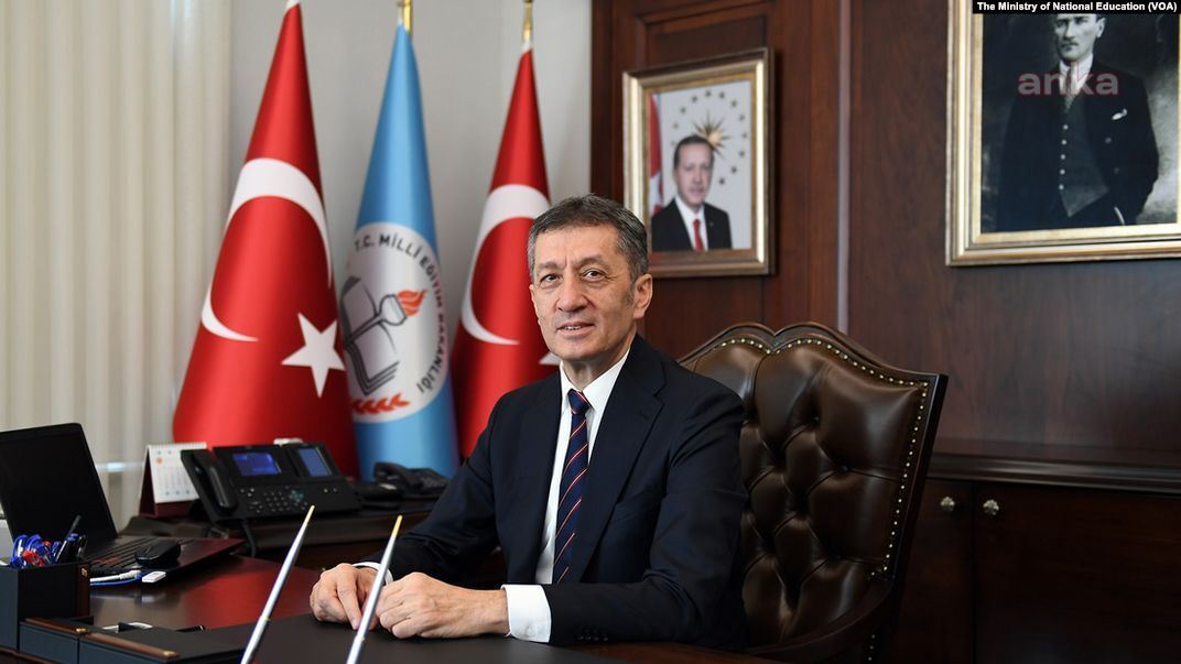 ZİYA SELÇUK: OKUL HAFTADA 1 GÜN 5 DERS OLACAK