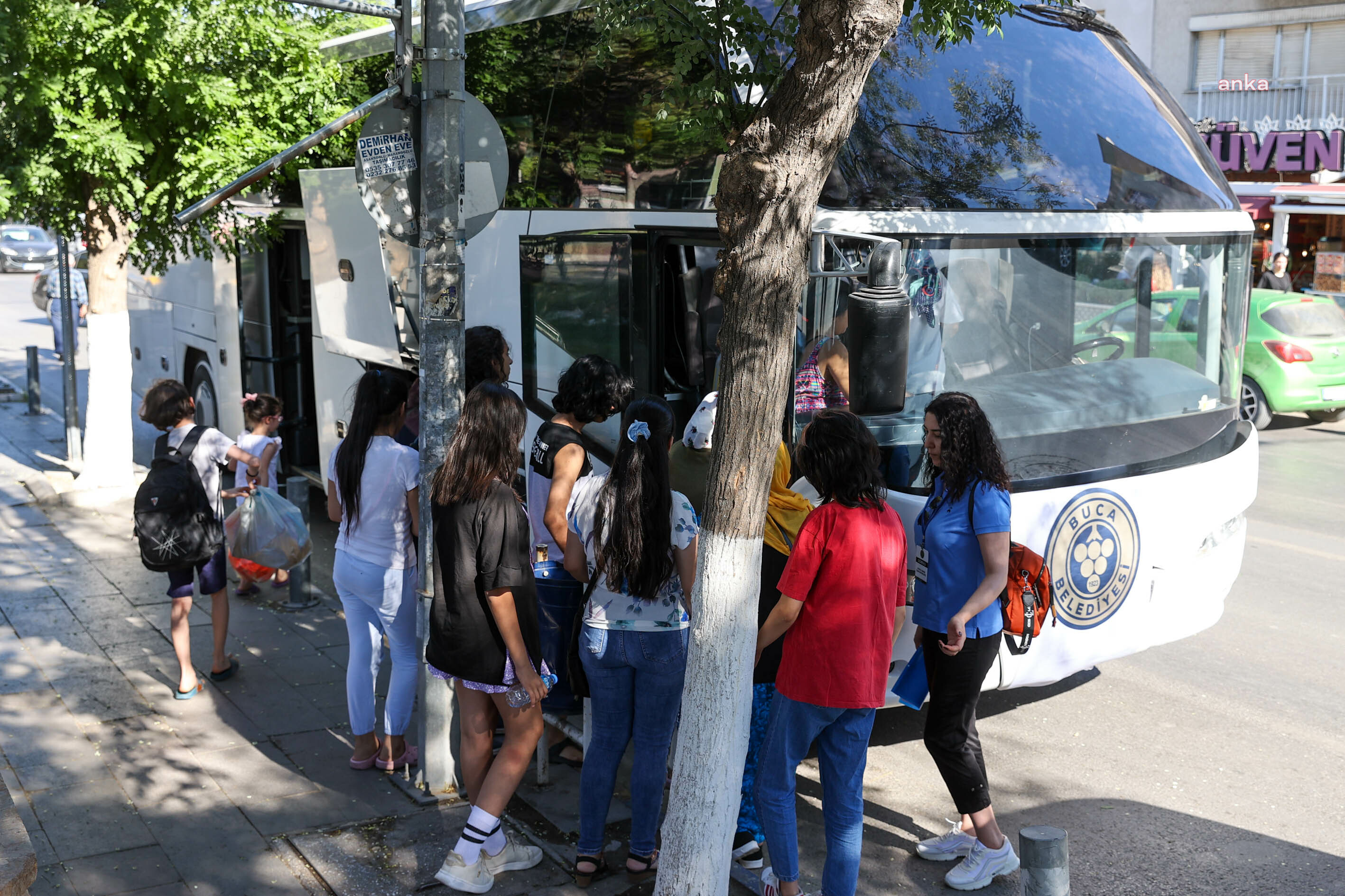 BUCA BELEDİYESİ'NİN GEZİLERİNE 12 BİN 486 KİŞİ KATILDI