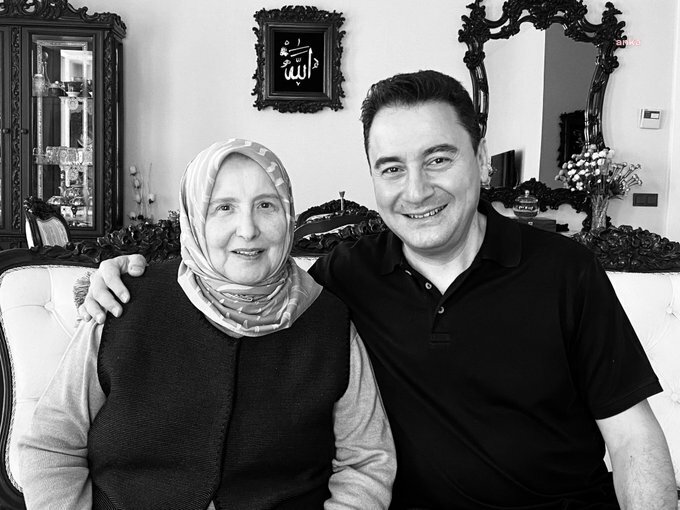 DEVA PARTİSİ GENEL BAŞKANI ALİ BABACAN, ANNESİ GÜNER BABACAN’I KAYBETTİ