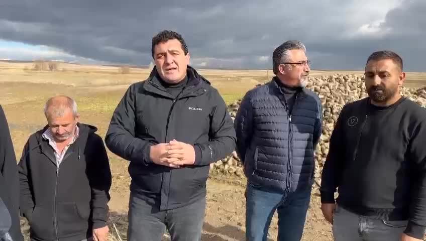 SİVAS’TA ÇİFTÇİNİN PANCARI ELİNDE KALDI. ULAŞ KARASU: “BİR AN ÖNCE ÇİFTÇİMİZİN YAŞADIĞI BU REZİLLİĞE SON VERİN. ÇİFTÇİMİZİN MAĞDURİYETİNİ GİDERİN”