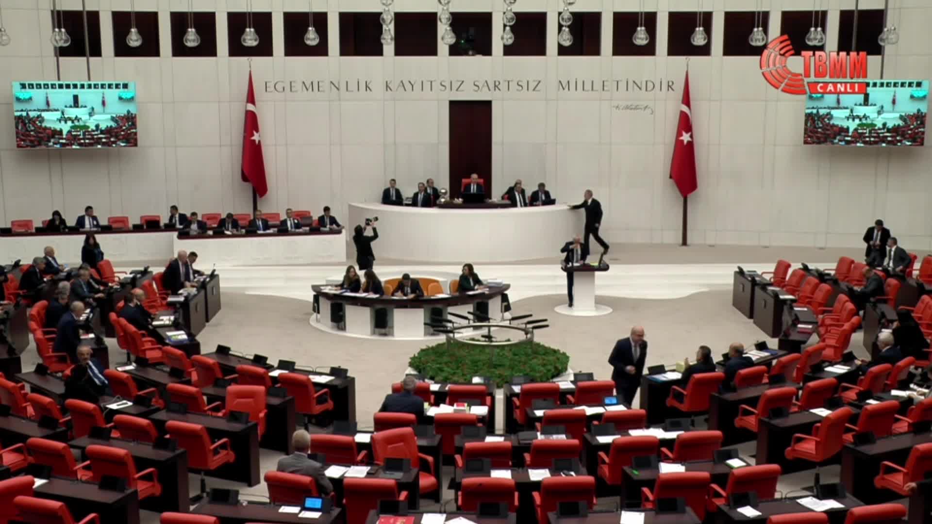 TBMM'DE BÜTÇE GÖRÜŞMELERİ... KORAY AYDIN: "İKTİDAR İSTEDİĞİ KADAR PEMBE TABLOLAR ÇİZSİN, ATEŞ ARTIK VATANDAŞIN EVİNDEDİR, VATANDAŞ GERÇEK ENFLASYONU CÜZDANINI AÇTIĞINDA ZATEN ÖLÇÜYOR"