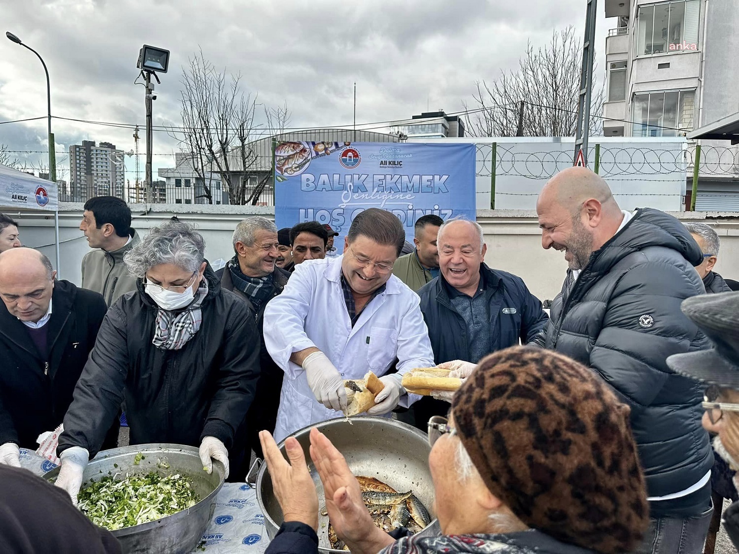 MALTEPE BELEDİYESİ’NDEN BALIK EKMEK ŞENLİĞİ