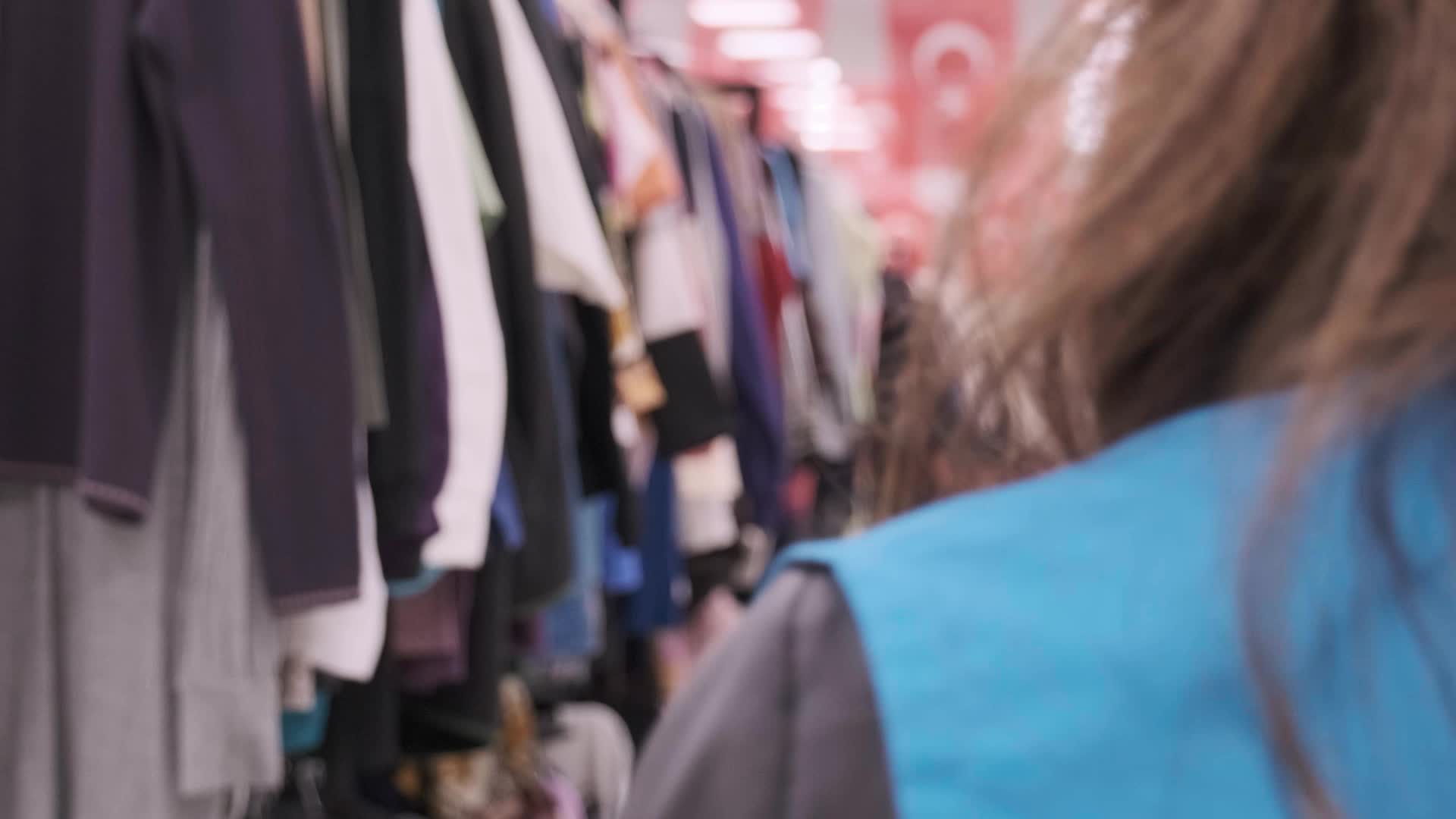 YENİŞEHİR BELEDİYESİ GİYSİ EVİ İLE SOSYAL YARDIMLARINI SÜRDÜRÜYOR