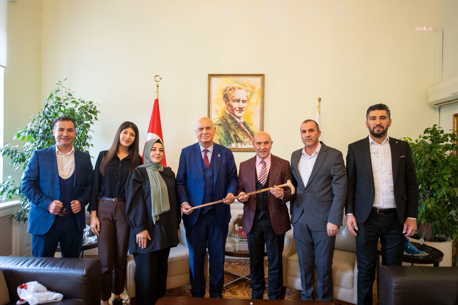 İZMİR BÜYÜKŞEHİR BELEDİYE BAŞKANI TUNÇ SOYER'E DESTEK ZİYARETLERİ