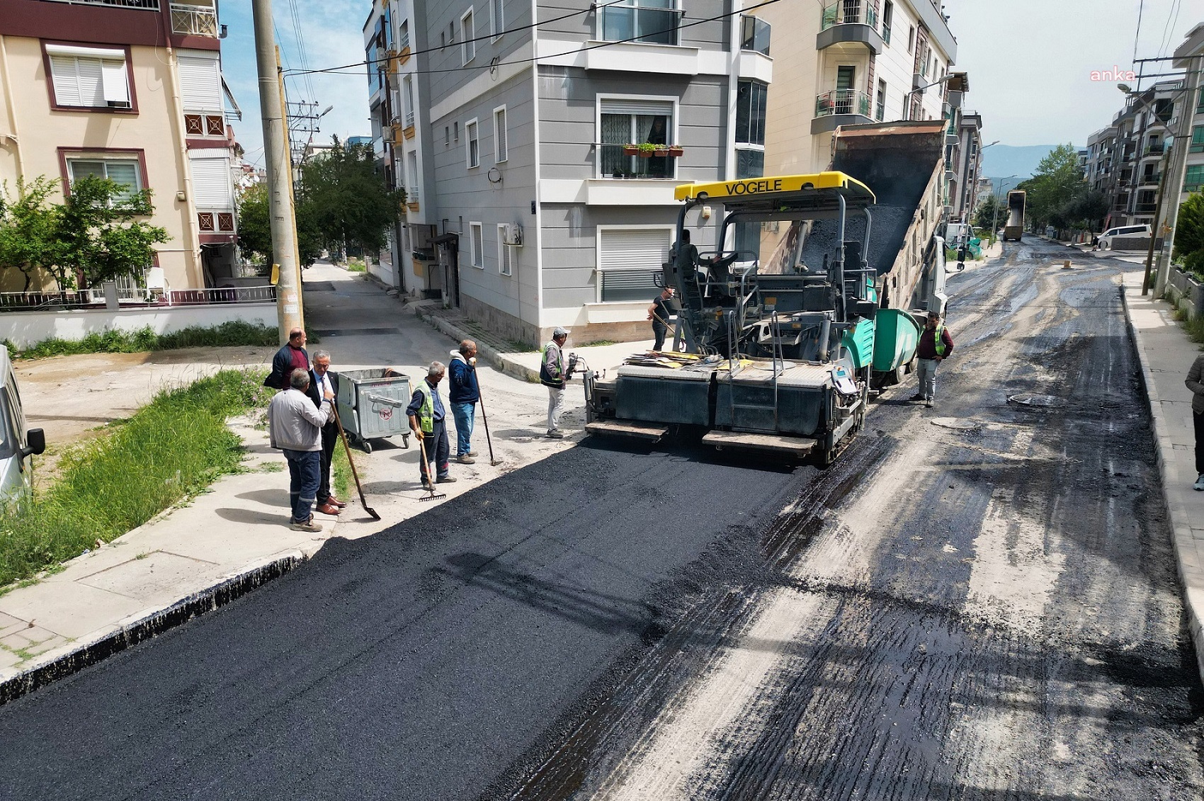 GAZİEMİR YOLLARINDA YOĞUN ÇALIŞMA