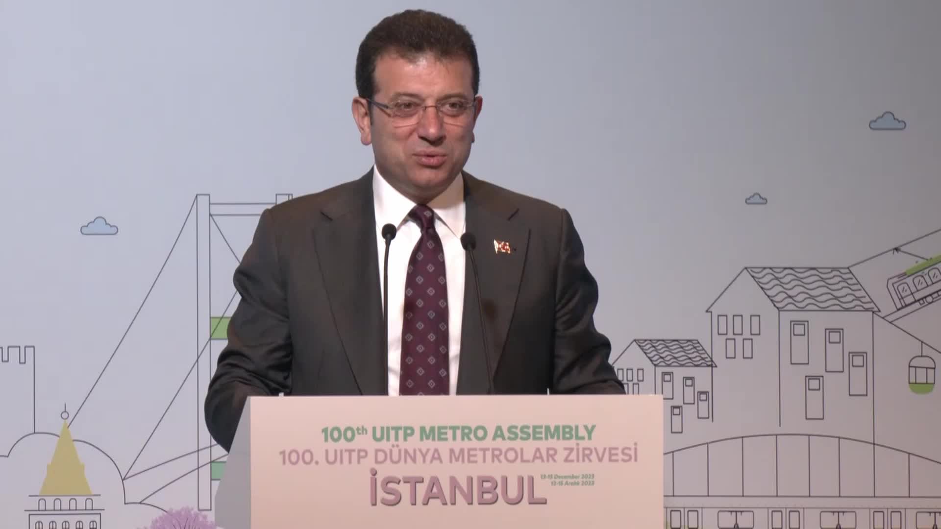 İMAMOĞLU, 100’ÜNCÜ DÜNYA METROLAR ZİRVESİ'NDE KONUŞTU: "RAYLI SİSTEM AĞIMIZ 2050 YILINDA 740 KİLOMETREYE ÇIKACAK. TEMEL HEDEFİMİZ; GELECEK NESİLLERE KOLAY VE MUTLU YAŞAYACAKLARI BİR ŞEHİR BIRAKABİLMEK"
