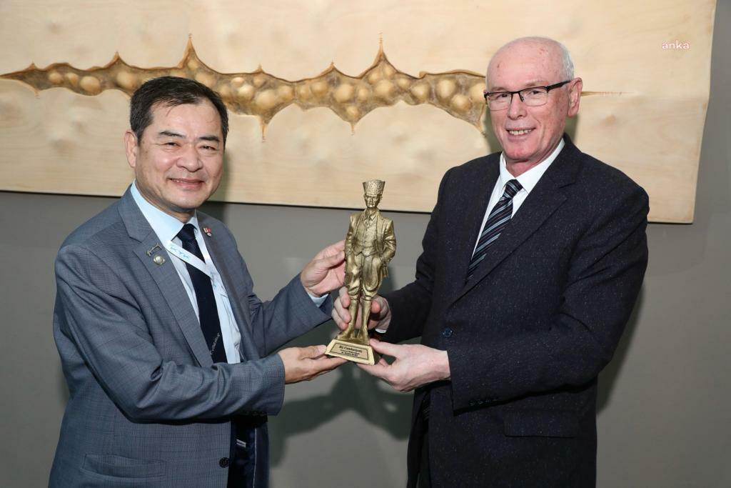 ODUNPAZARI BELEDİYE BAŞKANI KURT JAPON DEPREM UZMANI YOSHİNORİ MORİWAKİ İLE BİR ARAYA GELDİ