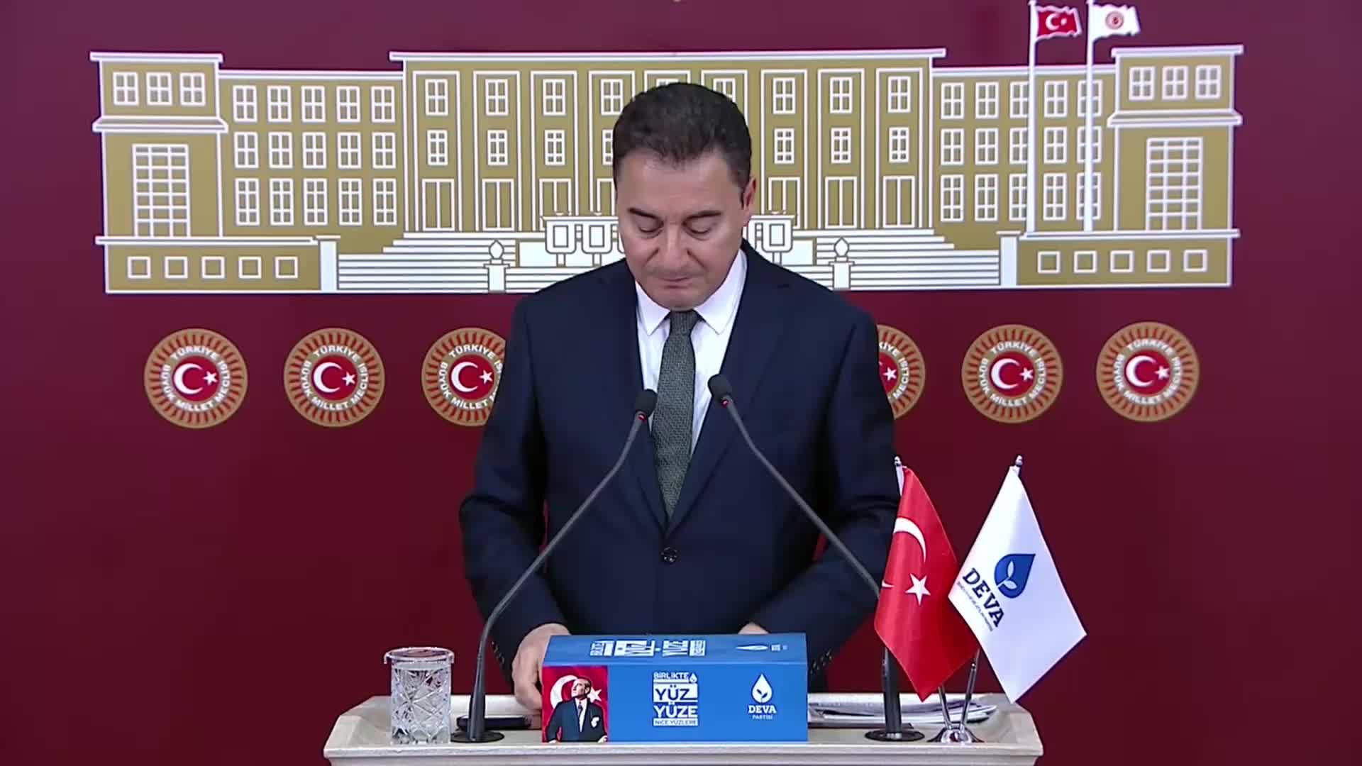 ALİ BABACAN: "HER YERE ŞİDDETİN SIZDIĞI BİR DÖNEMDEN GEÇİYORUZ, 'ÖFKE BİR HİTABET SANATIDIR' DİYEN BİR CUMHURBAŞKANI VAR BU ÜLKEDE"
