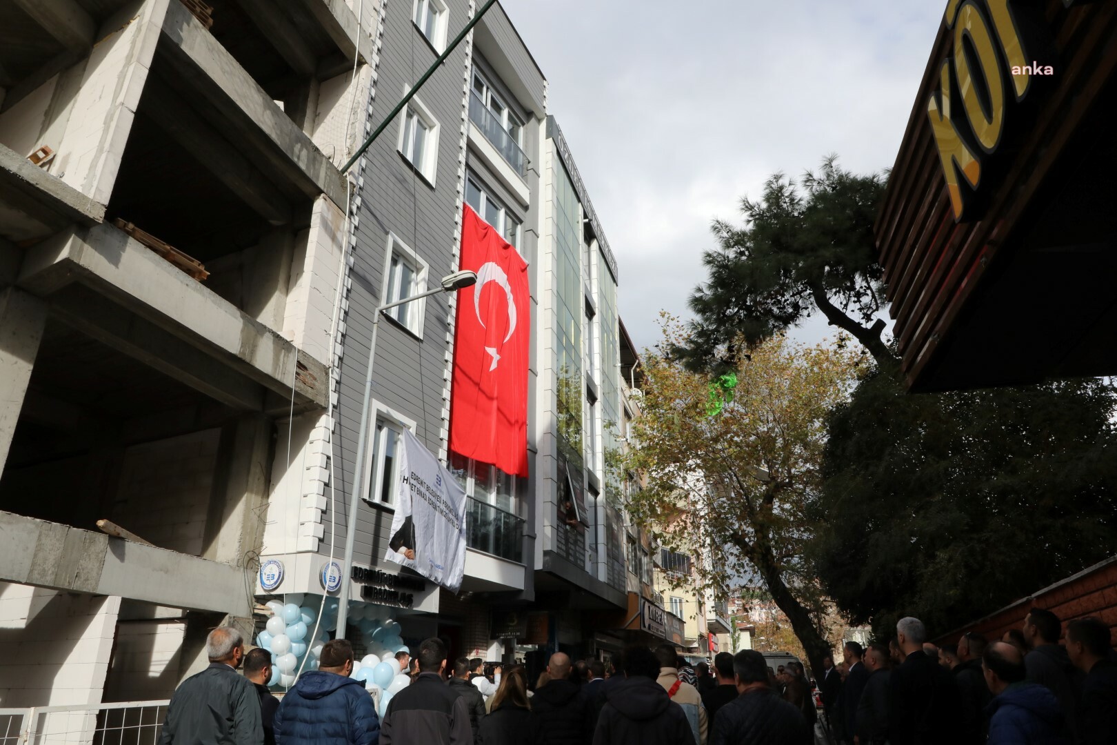 EDREMİT BELEDİYESİ PERSONEL A.Ş. HİZMET BİNASI AÇILDI