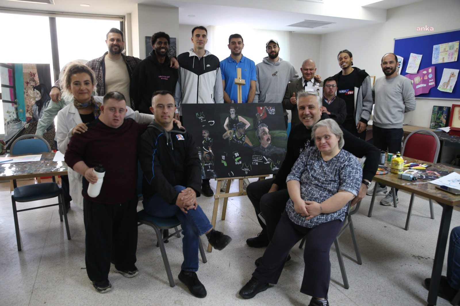 MERKEZEFENDİLİ BASKETBOLCULARDAN ÖZEL BİREYLERİ SEVİNDİREN ZİYARET