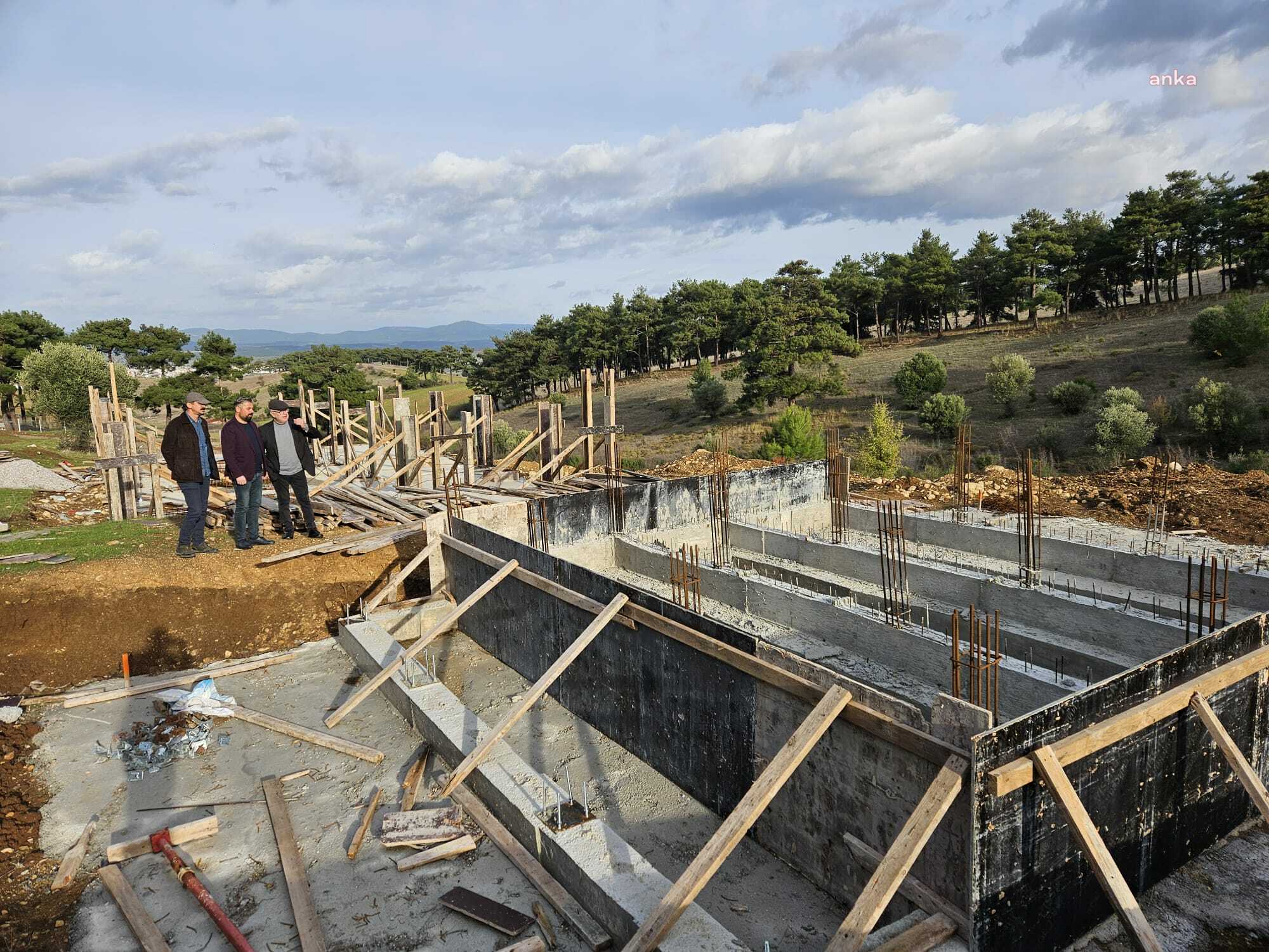 BAYRAMİÇ’E GEÇİCİ HAYVAN BAKIMEVİ YAPILIYOR