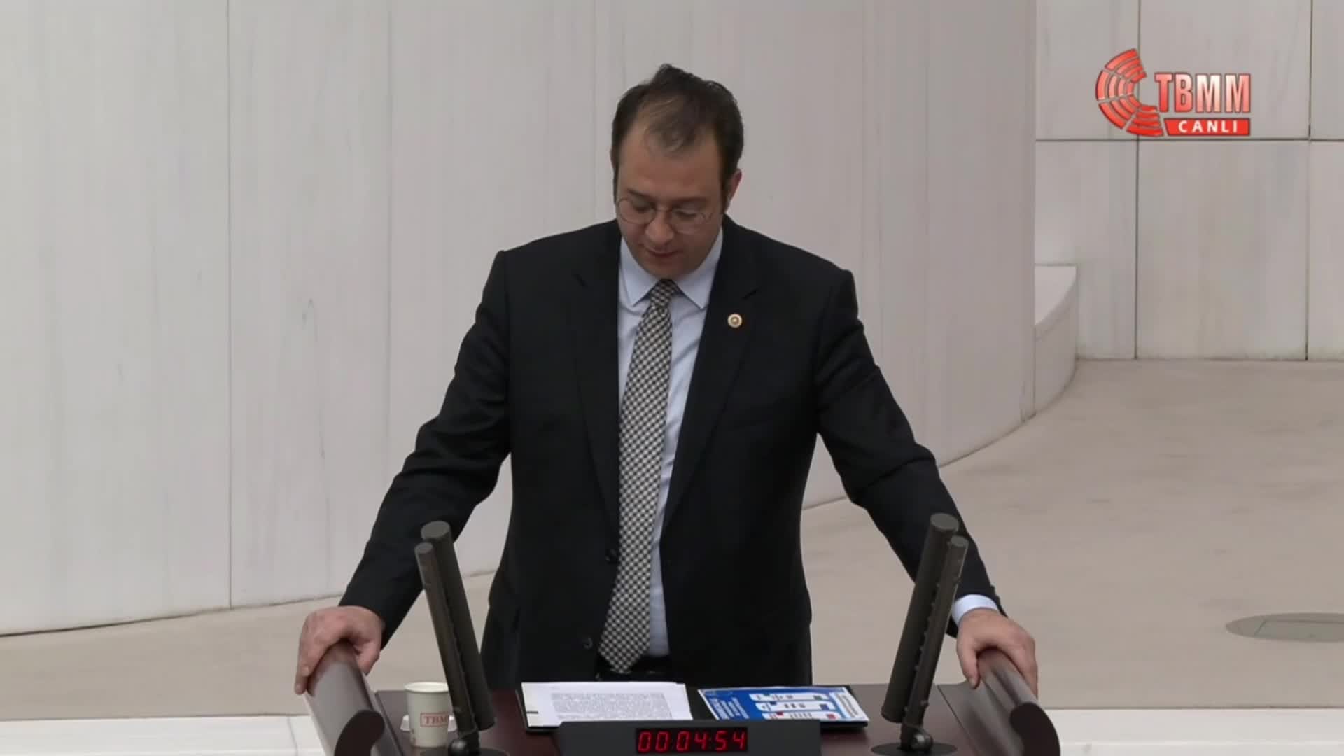 İNAN AKGÜN ALP: "KALKINMA AJANSLARI, BAKANLARIN BÜROKRATİK VE SİYASİ ETKİSİNE GÖMÜLMÜŞ VE SADECE GÜNDELİK TALEPLER İÇİN MESAİ YAPAN VERİMSİZ BİR YAPIYA DÖNÜŞMÜŞTÜR"