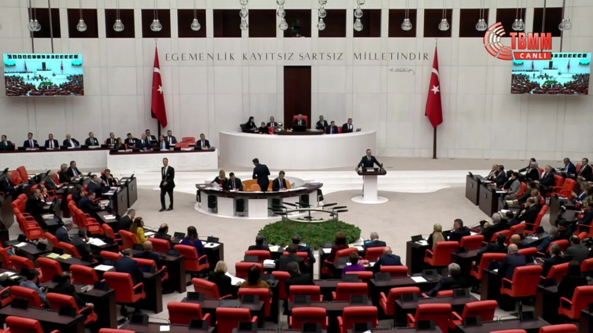 BAKAN MEHMET FATİH KACIR: "AY MİSYONU KAPSAMINDA UZAY ARACININ ÜRETİM VE TASARIM ÇALIŞMALARINI TAMAMLAYARAK, HİBRİT YAKITLI ROKET MOTORUNU GELİŞTİRECEĞİZ"
