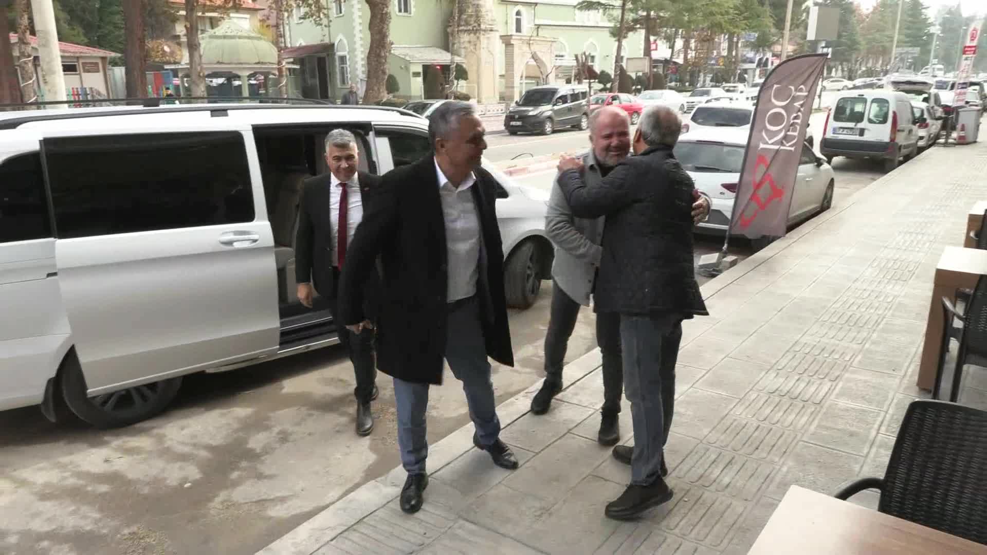 MURATPAŞA BELEDİYE BAŞKANI UYSAL'DAN ELMALI ZİYARETİ