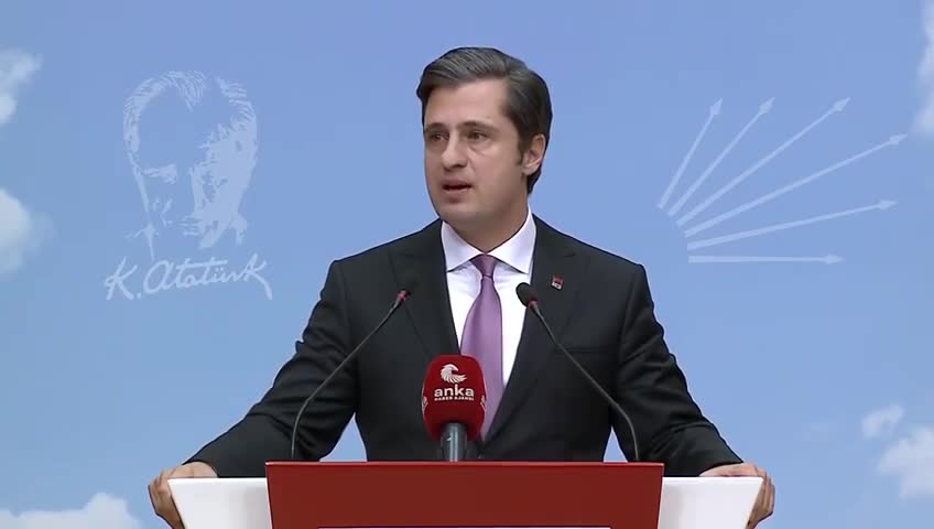 DENİZ YÜCEL'DEN TCMB BAŞKANI ERKAN'IN 'BİZ İSTANBUL’DA EV BULAMADIK. ANNEMLERE YERLEŞTİK' SÖZLERİNE İLİŞKİN BAKAN MEHMET ŞİMŞEK'E TEPKİ: “DÜŞTÜĞÜNÜ SÖYLEDİĞİNİZ KİRALARDAN NİYE EN YAKININIZDAKİ BÜROKRATLARIN HABERİ YOK?”