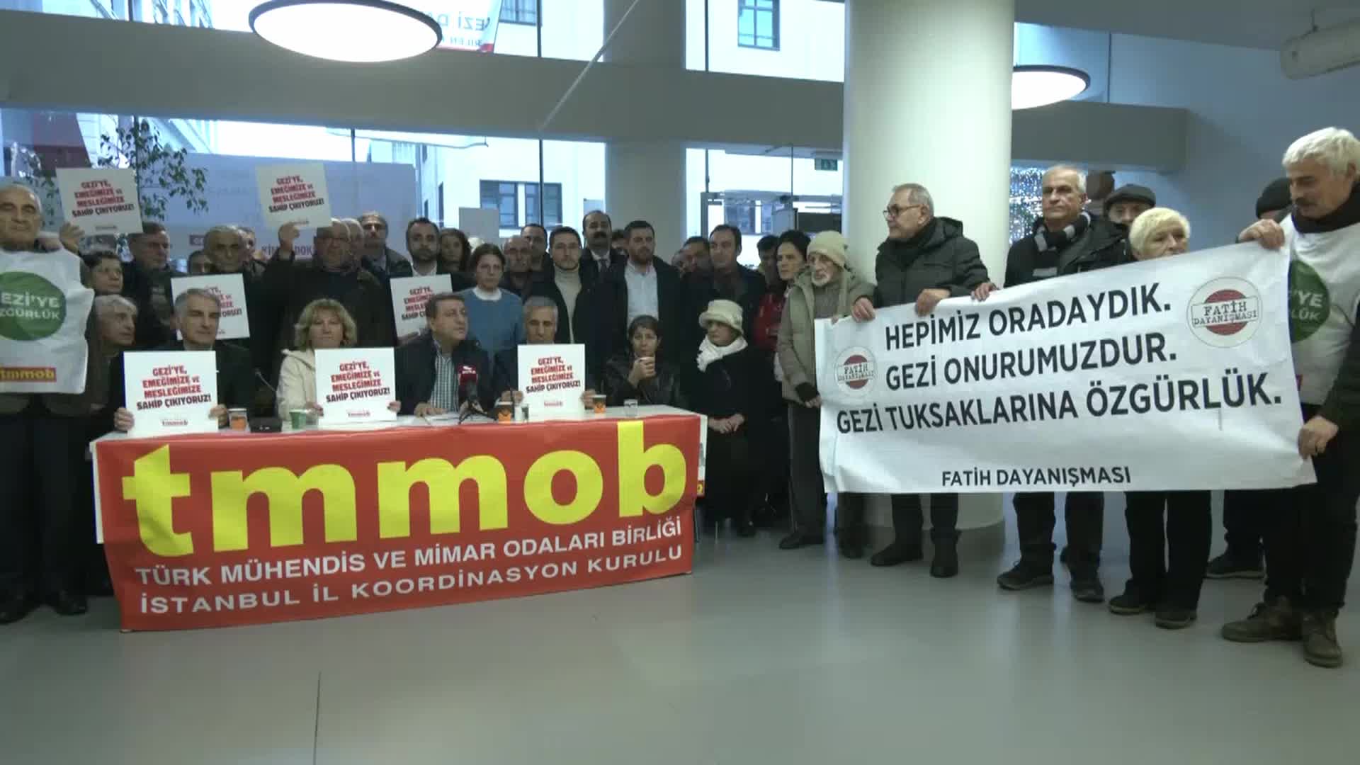 GEZİ DAVASI TUTUKLULARI İÇİN İSTANBUL'DA 600. ADALET NÖBETİ TUTULDU: “GEZİ BİZİM DEMOKRASI ÇIĞLIĞIMIZDIR"