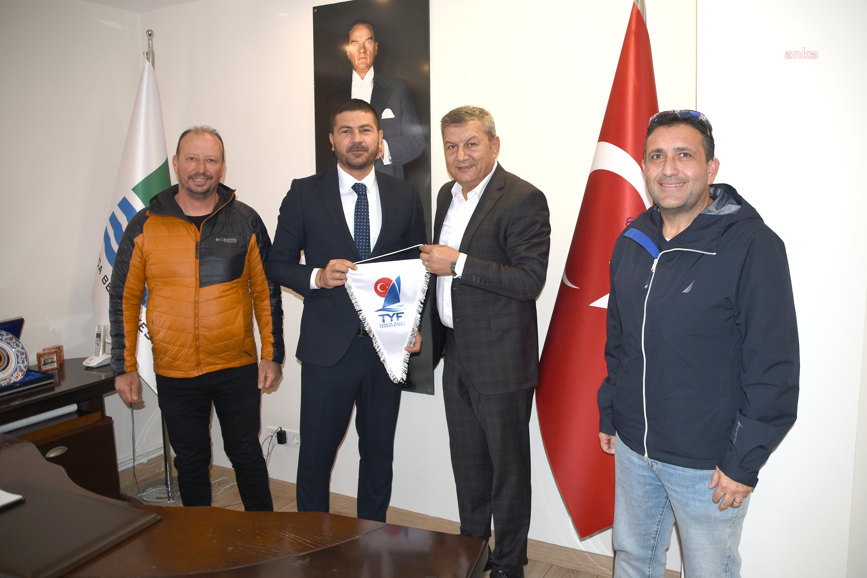 TÜRKİYE’NİN EN İYİ RÜZGAR SÖRFÇÜLERİ YENİFOÇA’DA YARIŞACAK