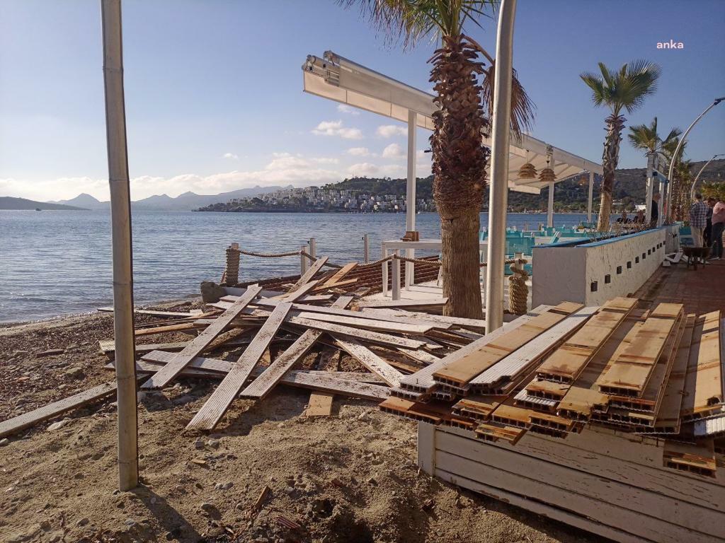 KIYI İŞGALİ YAPAN İŞLETMEYE BODRUM BELEDİYESİNDEN MÜDAHALE