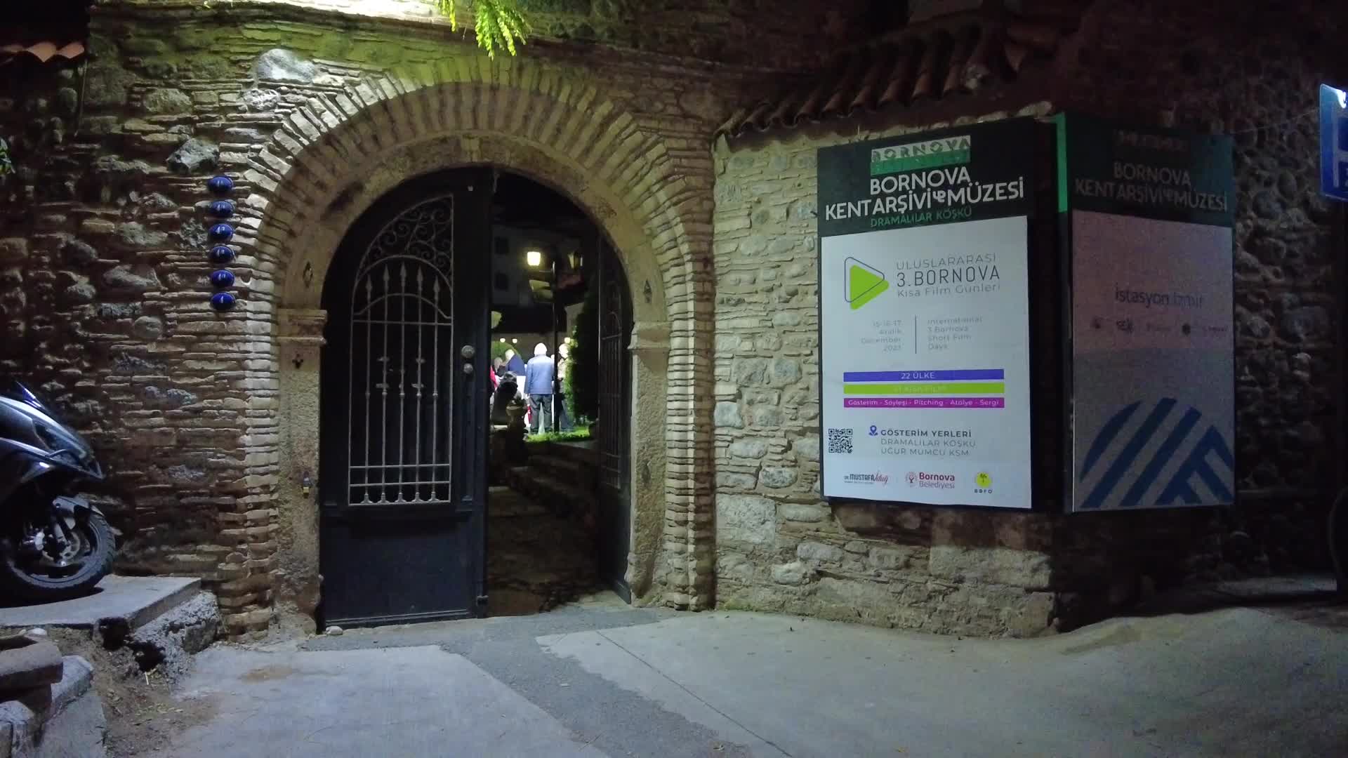 ULUSLARARASI 3. BORNOVA KISA FİLM GÜNLERİ SİNEMASEVERLERİ BULUŞTURDU