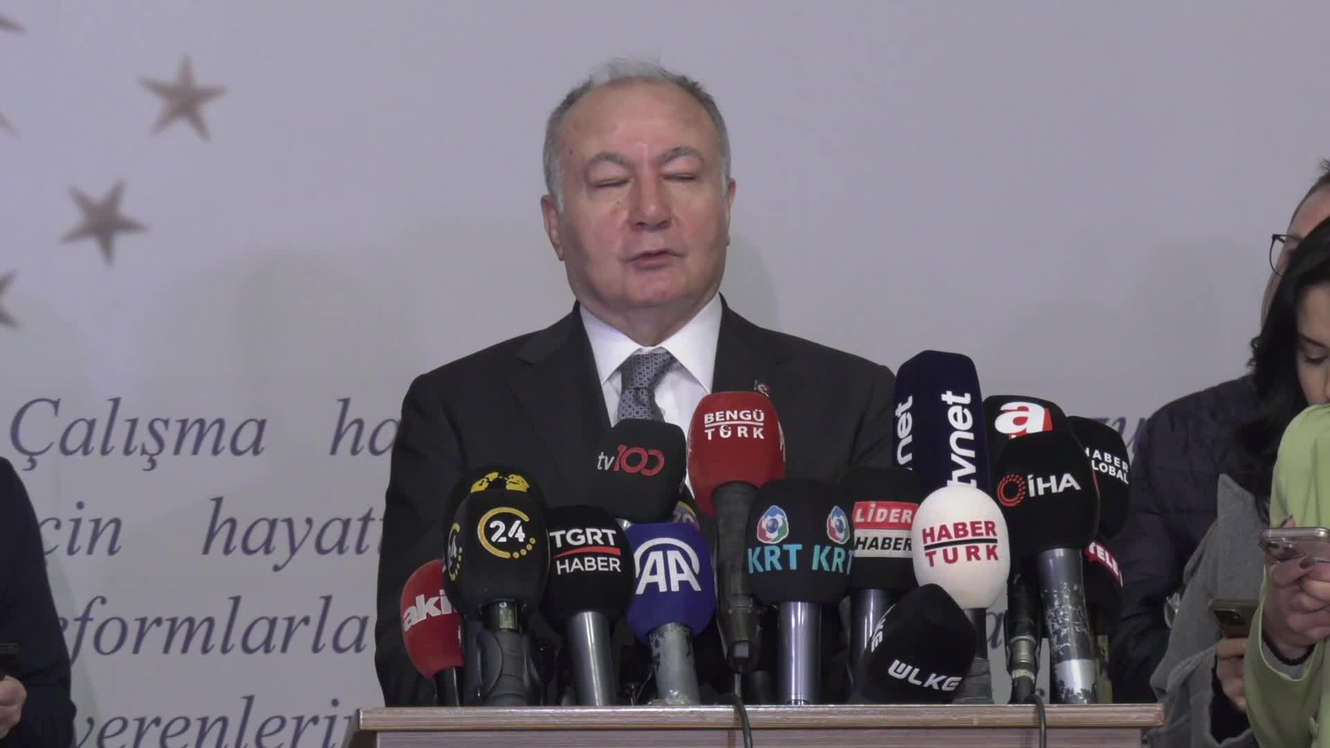 ASGARİ ÜCRET TESPİT KOMİSYONU, İKİNCİ TOPLANTISINI YAPTI… RAMAZAN AĞAR: “YİNE HERHANGİ BİR RAKAM TELAFFUZ EDİLMEDİ. ŞU ANDA MUTABAKAT OLUR MU OLMAZ MI DEMENİN BİR ANLAMI DA YOK. ÇÜNKÜ BİR RAKAM ORTADA YOK”