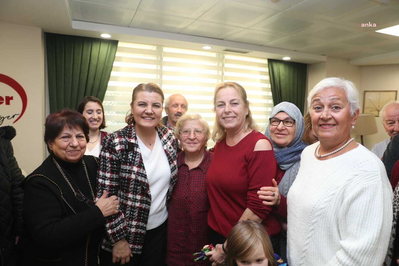 İZMİT BELEDİYE BAŞKANI HÜRRİYET, KURUÇEŞME YAŞAM MERKEZİNİ ZİYARET ETTİ