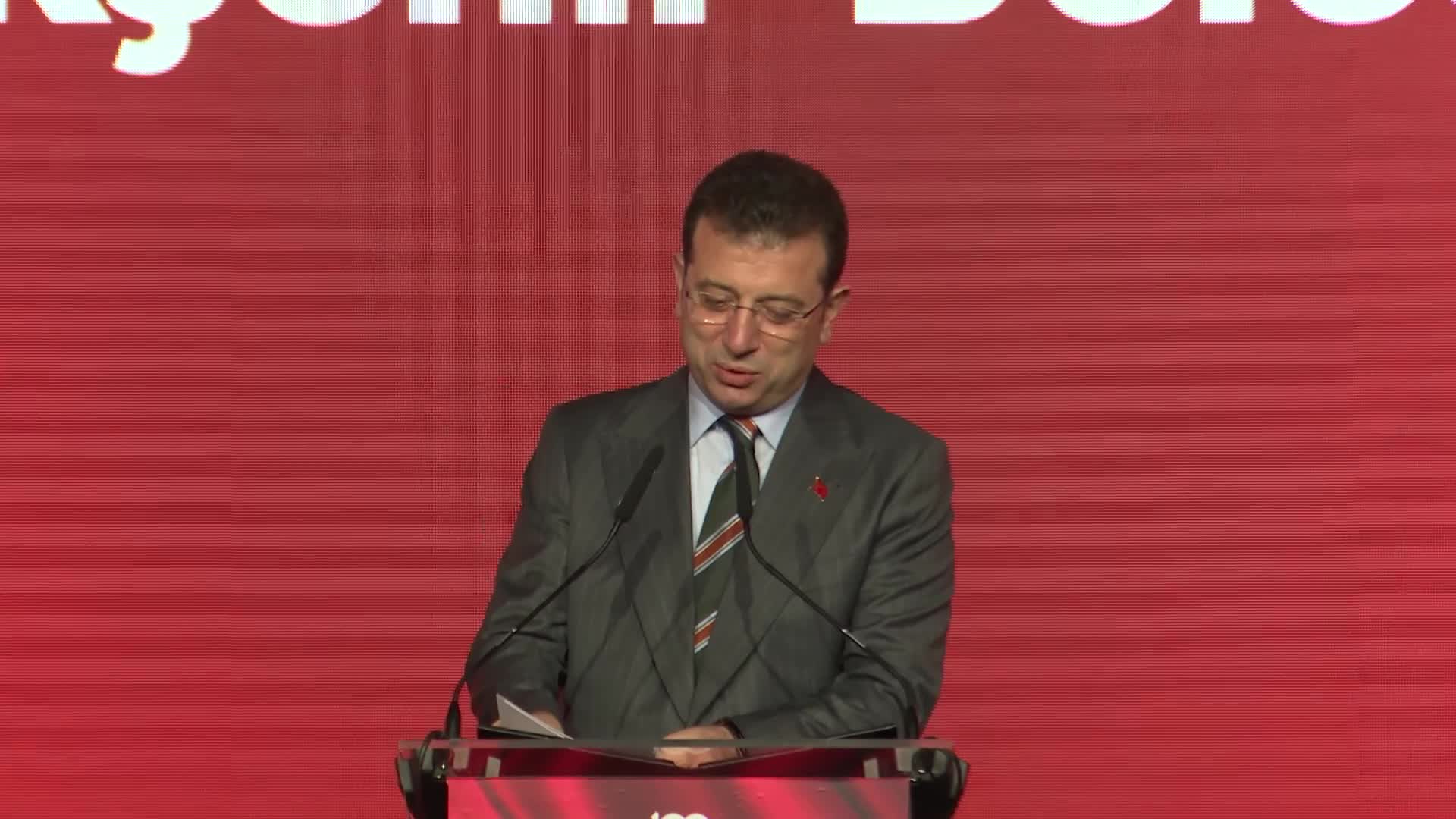 İMAMOĞLU: "KADININ HAKKI OLAN EŞİTLİKÇİ VE ADİL KONUMU MUTLAKA YAKALAMALIYIZ"
