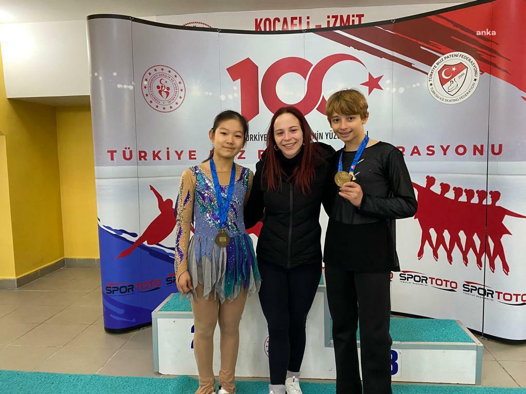 İZMİR'İN SPORCULARI KENTE MADALYALARLA DÖNDÜ