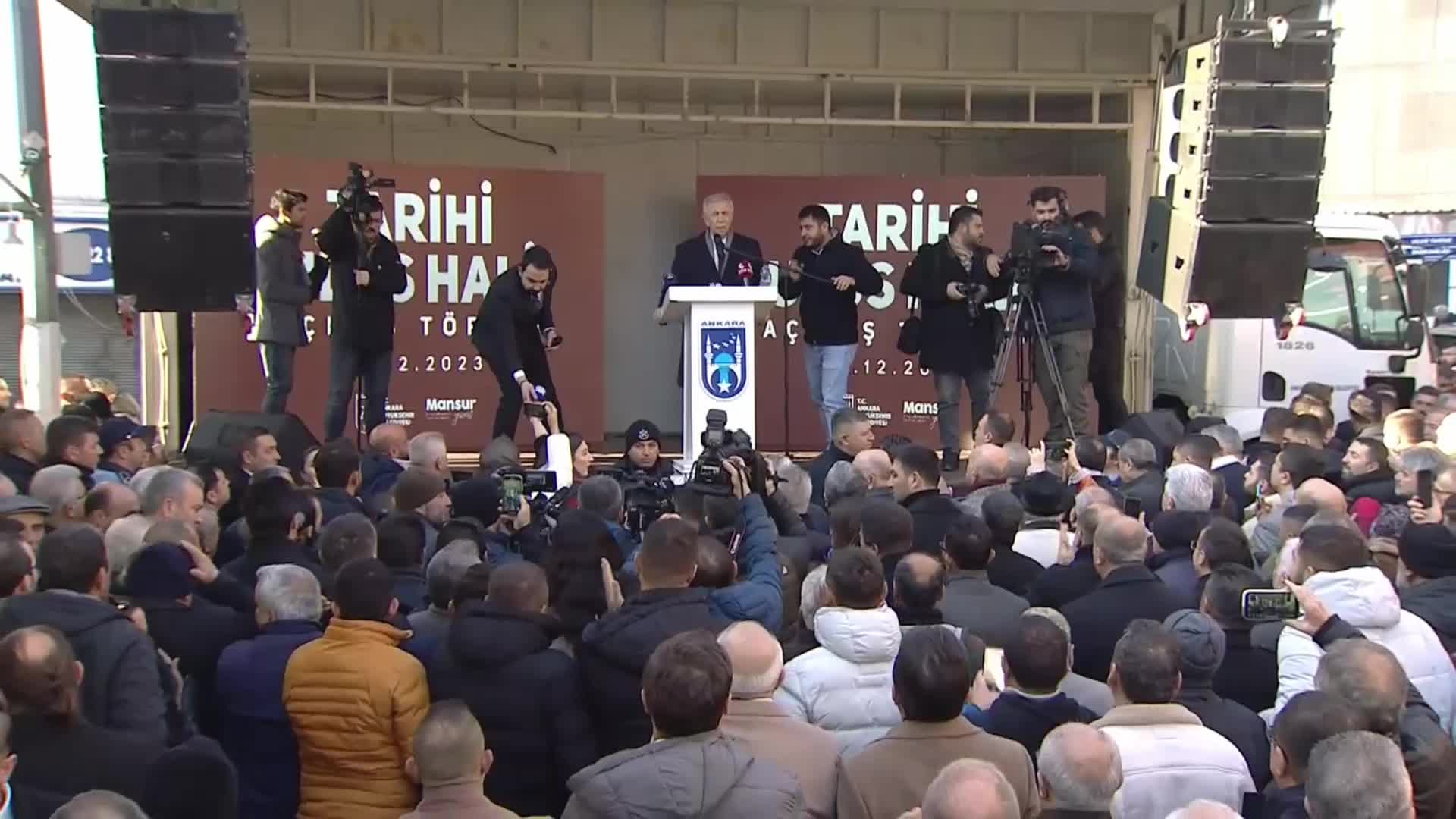 MANSUR YAVAŞ: “BELEDİYECİLİĞİN NE OLDUĞUNU GÖSTERDİK. BELEDİYECİLİK YIKMAK DEĞİL, ONARMAKTIR, DARDA OLANIN YANINDA OLMAKTIR”