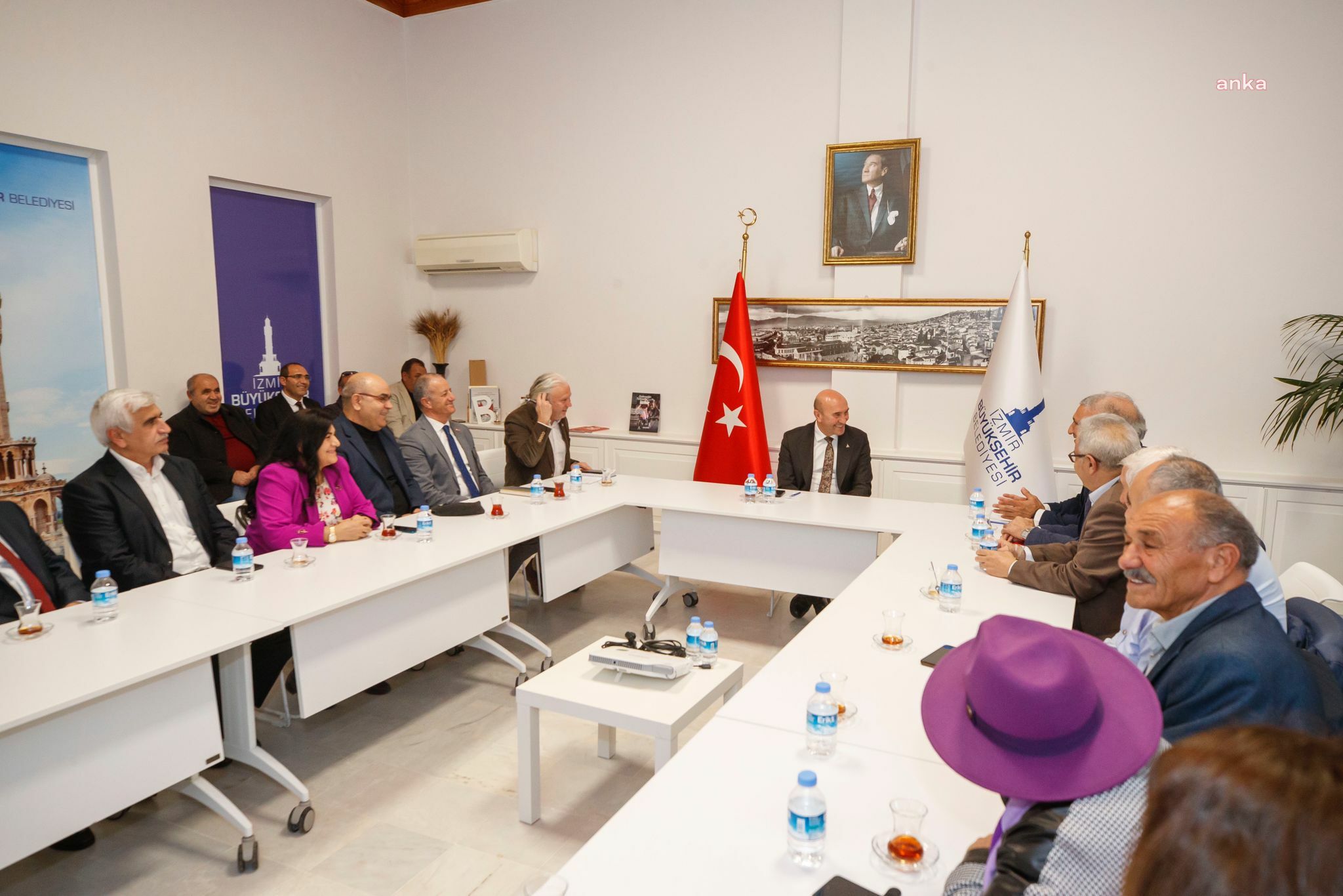 EGE BÖLGESİ KARS ARDAHAN IĞDIR DERNEKLERİ FEDERASYONU'NDAN TUNÇ SOYER'E DESTEK: “SİZLERİ TEKRAR BU KOLTUKTA GÖRMEK İSTİYORUZ”