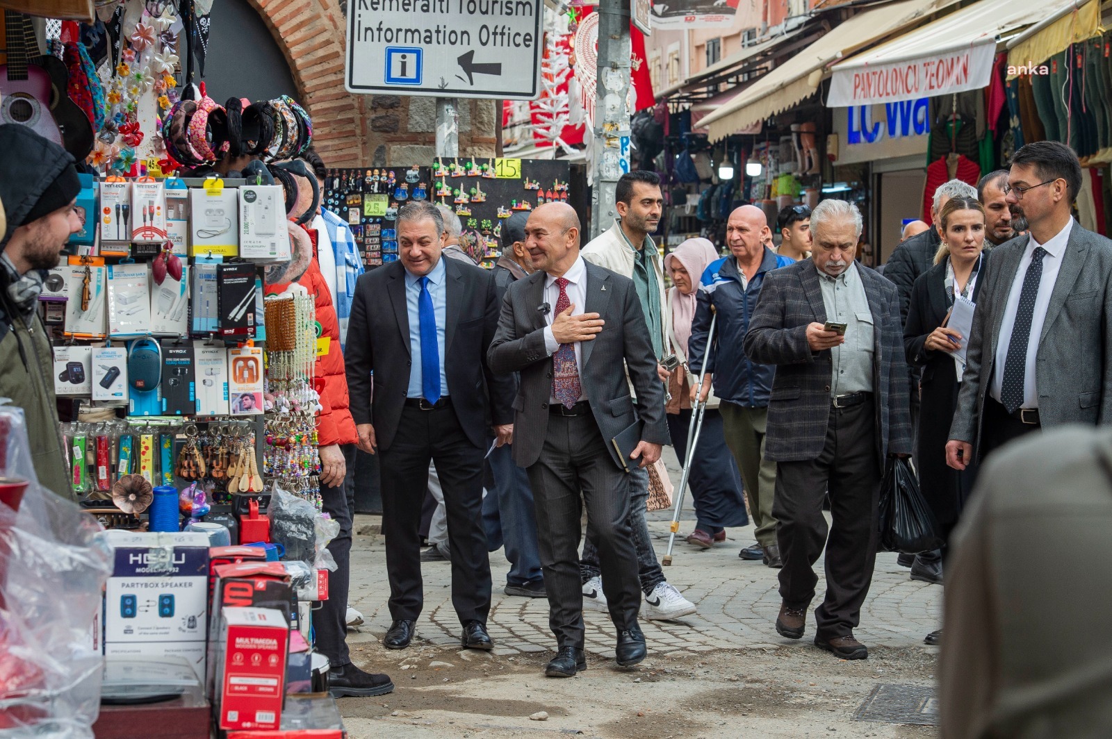 İZMİR BÜYÜKŞEHİR BELEDİYE BAŞKANI TUNÇ SOYER: İZMİR YILBAŞINDA BAMBAŞKA BİR KEMERALTI GÖRECEK