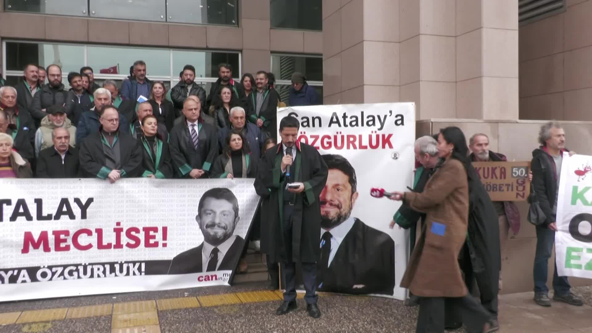 ÇAĞLAYAN ADLİYESİ ÖNÜNDE 'CAN ATALAY' AÇIKLAMASI: "BİR YARGI ORGANININ BAĞLI OLMAKLA YÜKÜMLÜ OLDUĞU ANAYASAYA UYMAMASI HİÇ BİRİMİZİN GÜVENDE OLMADIĞININ KANITIDIR. HALK, VERDİĞİ OYUN HESABINI SORACAKTIR"