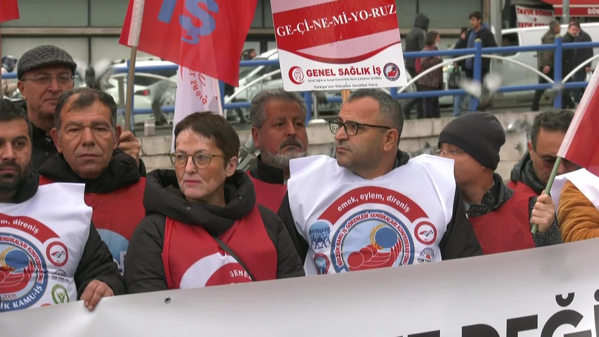 BİRLEŞİK KAMU-İŞ, ANKARA’DA 2024 BÜTÇESİNİ PROTESTO ETTİ: “BU ORGANİZE SOYGUNUN, BU YOKSULDAN ALIP ZENGİNE VERME SİSTEMİNİN ADINI BÜTÇE KOYUYORLAR. BUNU KABUL ETMİYORUZ”