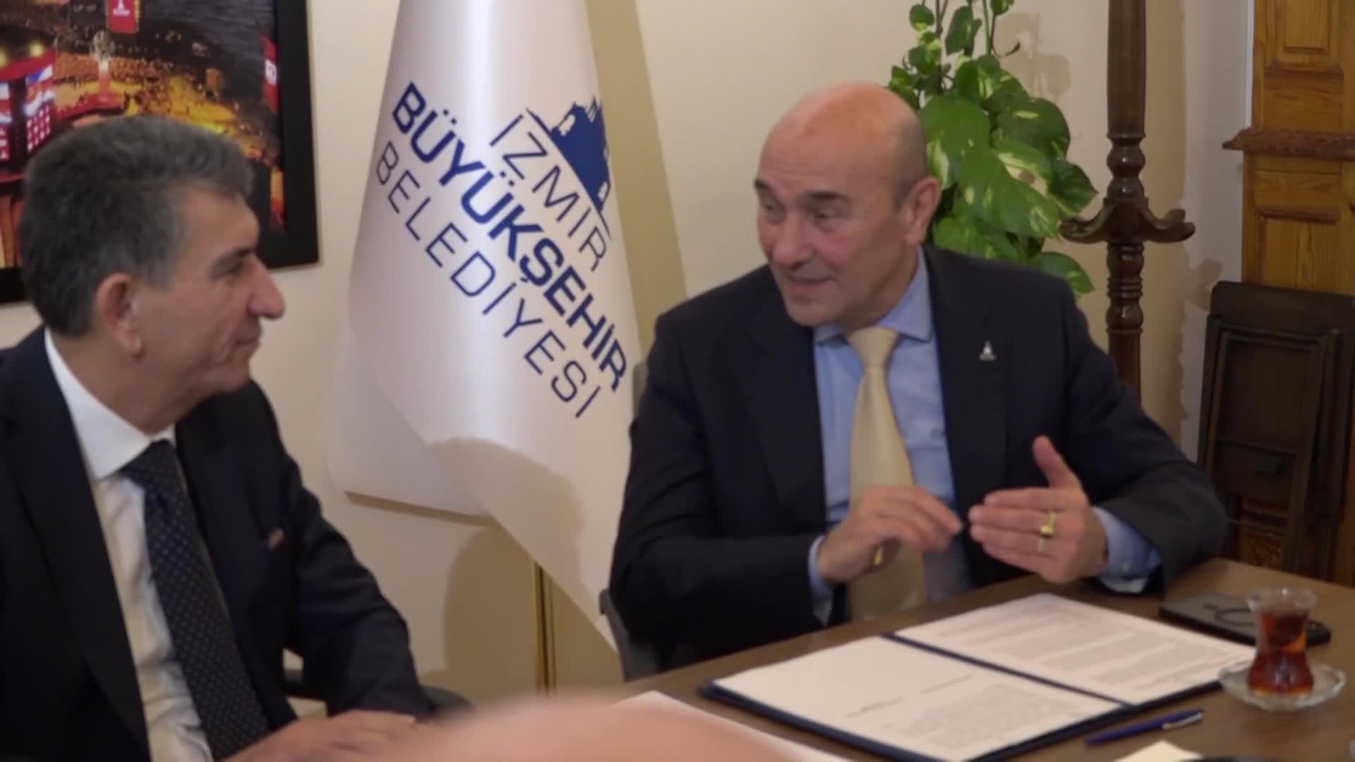 SOYER: "İZMİR ORTAK AKIL YARATABİLMEDE ÇOK MEZİYETLİ"