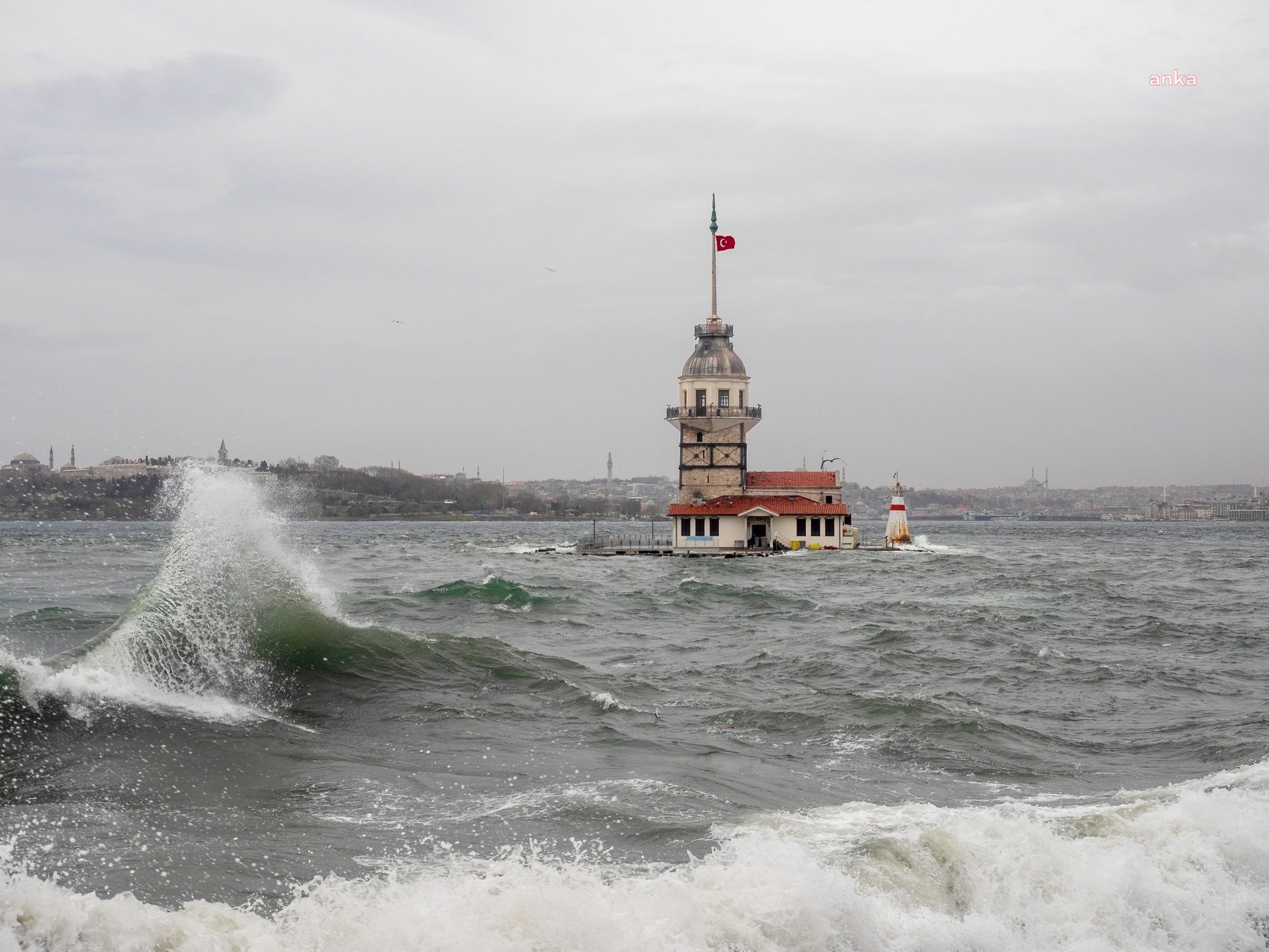 AKOM’dan İstanbul için fırtına uyarısı