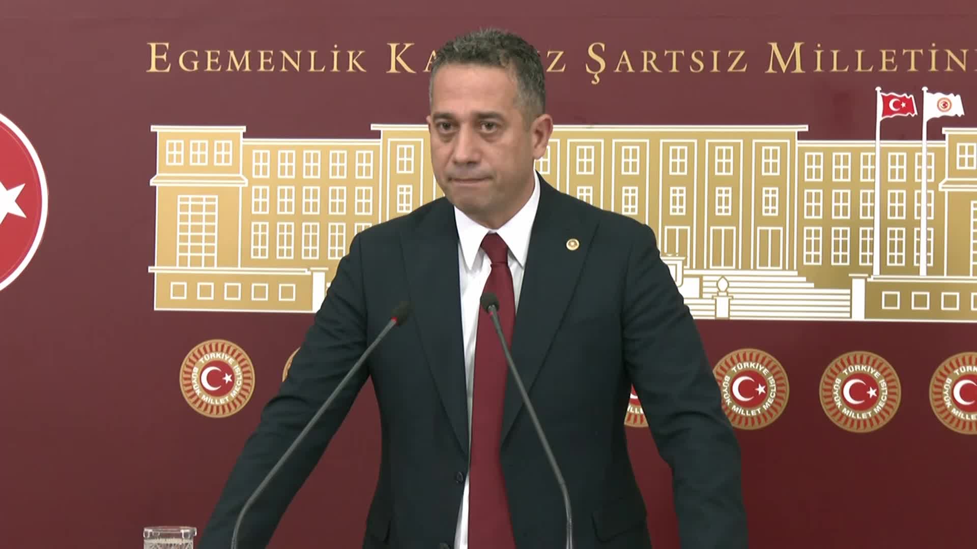 ALİ MAHİR BAŞARIR, 12 ASKERİN ŞEHİT OLMASIYLA İLGİLİ ORTAK BİLDİRİYE CHP’NİN İMZA KOYMAMASINA AÇIKLIK GETİRDİ: HİÇ KİMSE AKP'NİN KİRLİ SİYASETİNE, YANLIŞLARINA, 21 YILDIR ÜLKEYİ GETİRDİĞİ NOKTAYA ORTAK İMZA ATMAK ZORUNDA DEĞİL.