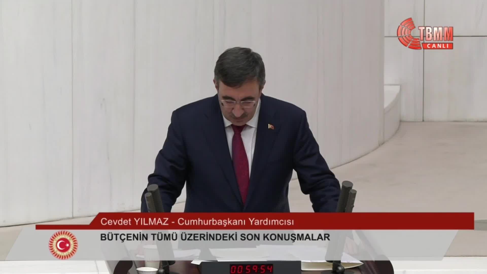 CEVDET YILMAZ: AMACIMIZ İHRACAT VE YATIRIM AĞIRLIKLI, ÜRETİM VE İSTİHDAM GETİREN BİR BÜYÜME İLE DEZENFLASYONİST SÜRECİ EŞ ZAMANLI BİR ŞEKİLDE YÖNETMEKTEDİR