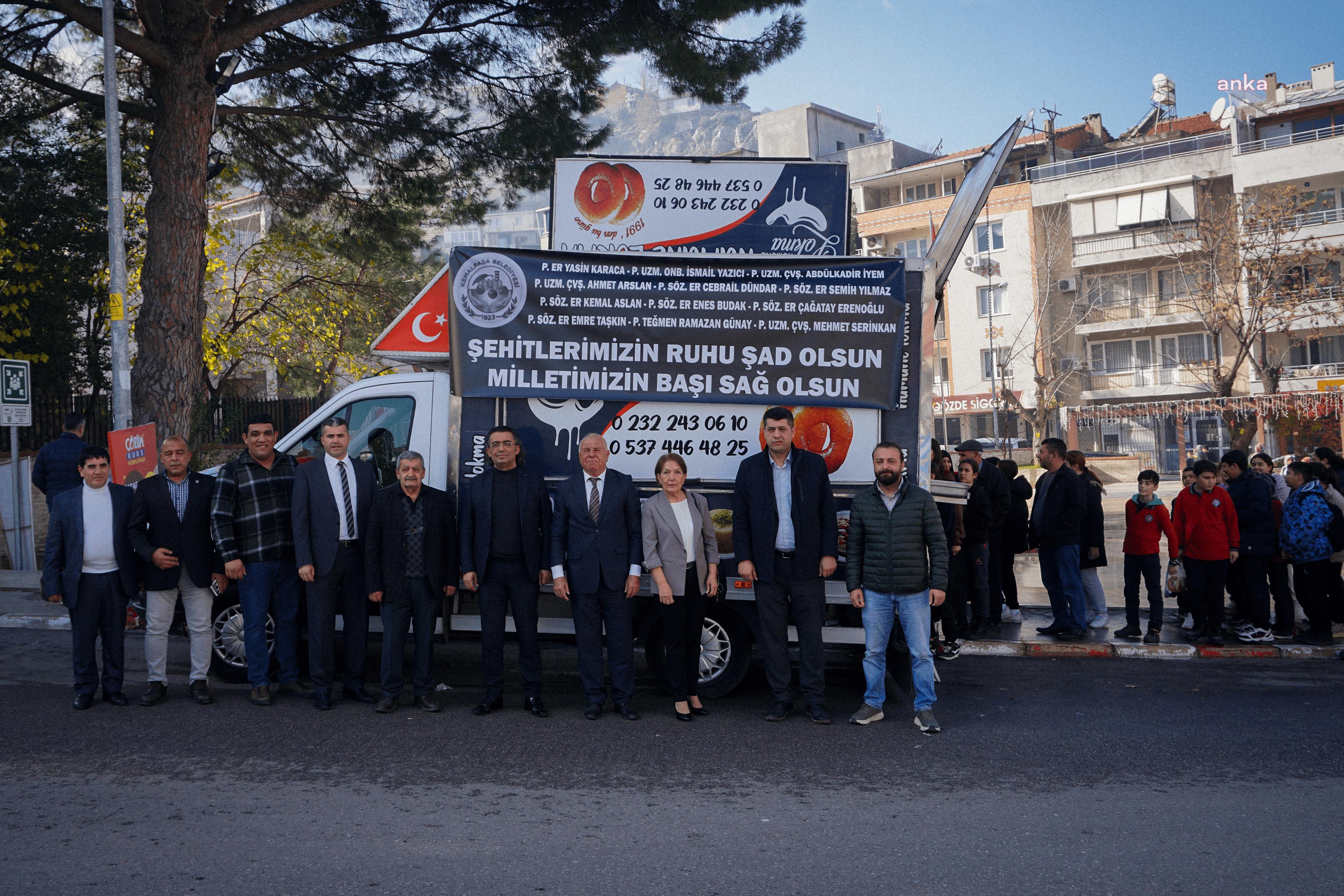 KEMALPAŞA’DA ŞEHİTLER İÇİN LOKMA DÖKÜLDÜ